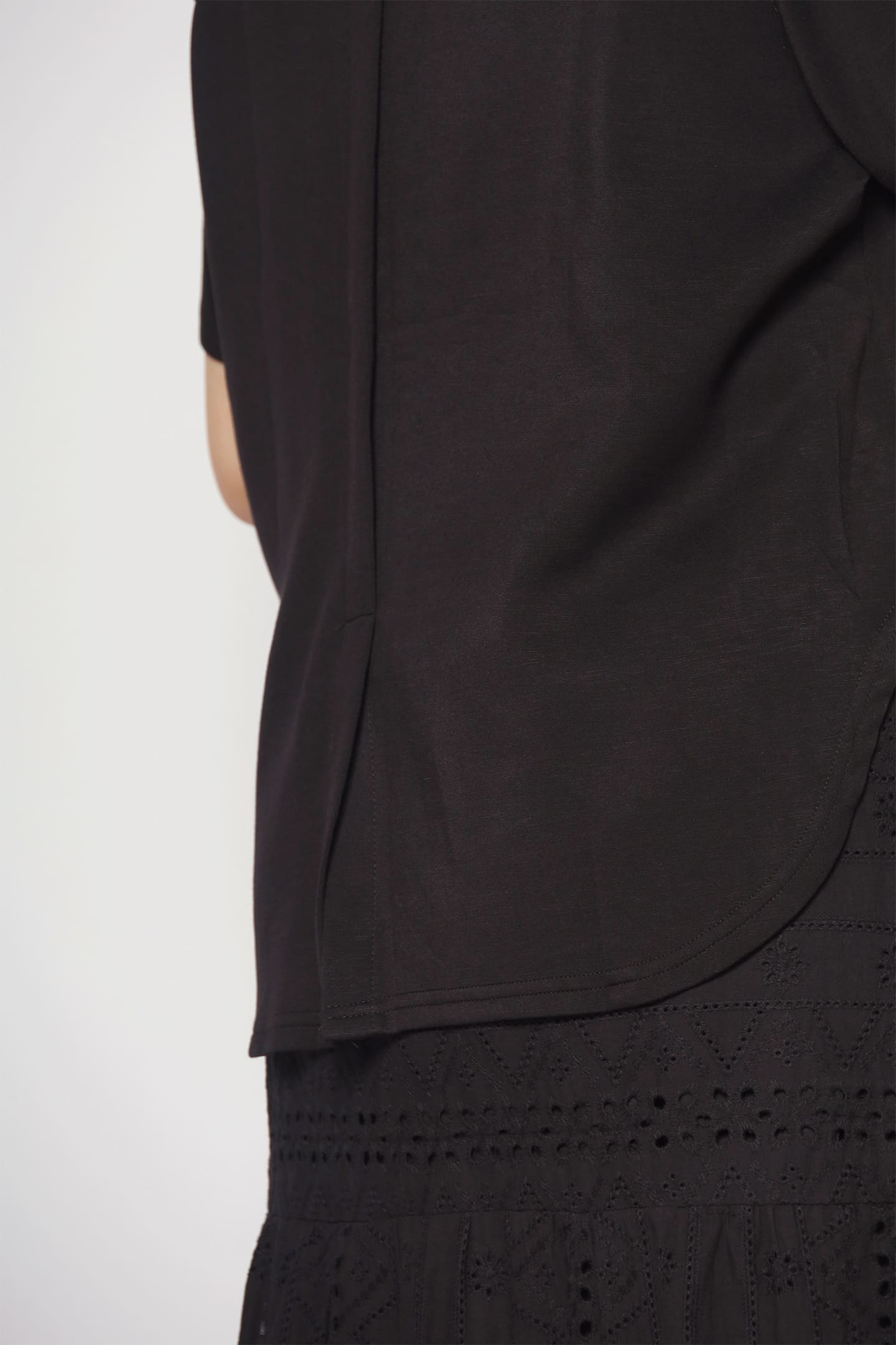 Jana Top in Black