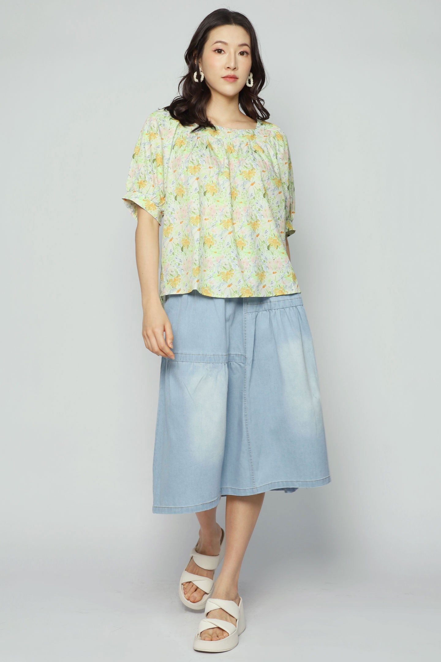 Kaylene Top in Sweet Courtyard