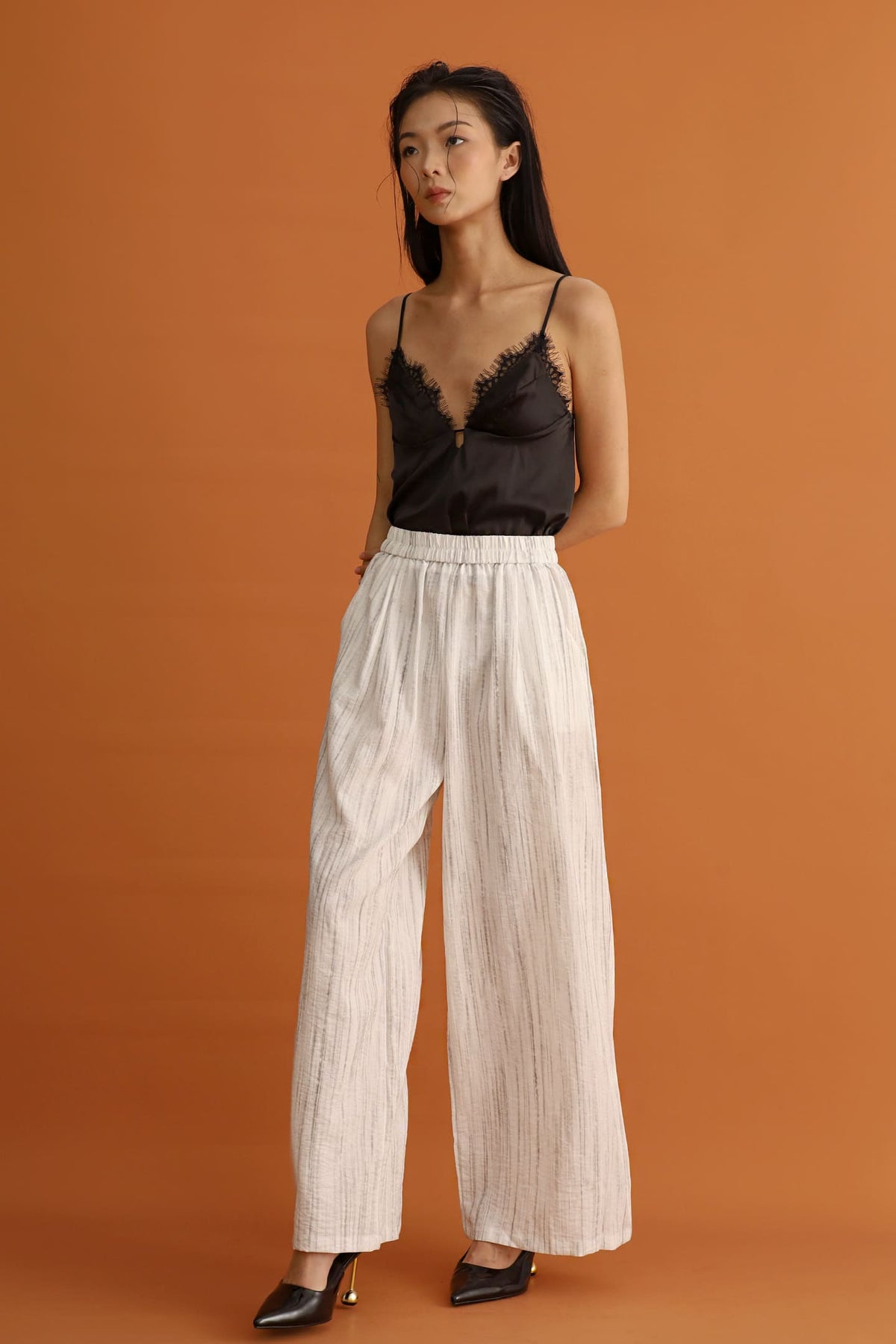 CHOSEN - Kaze Pinstripe Pants