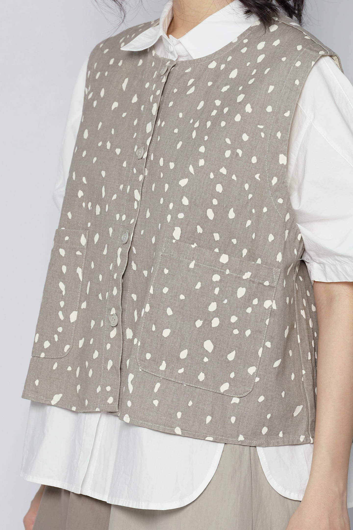 JOY - Kline Abstract Top in Light Grey