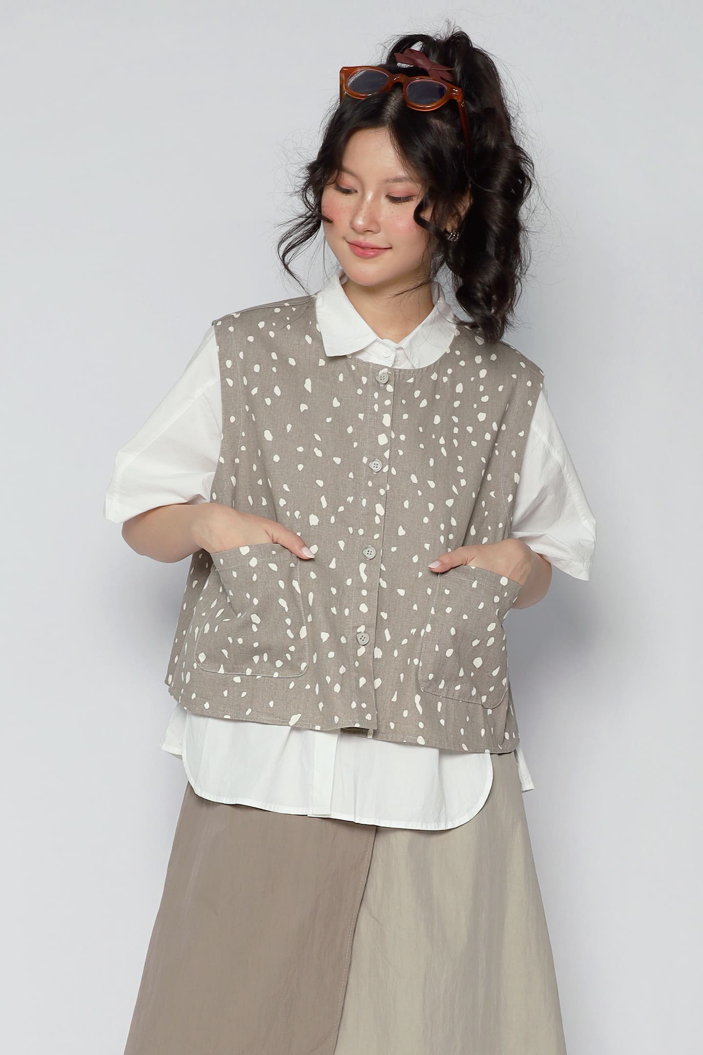 JOY - Kline Abstract Top in Light Grey