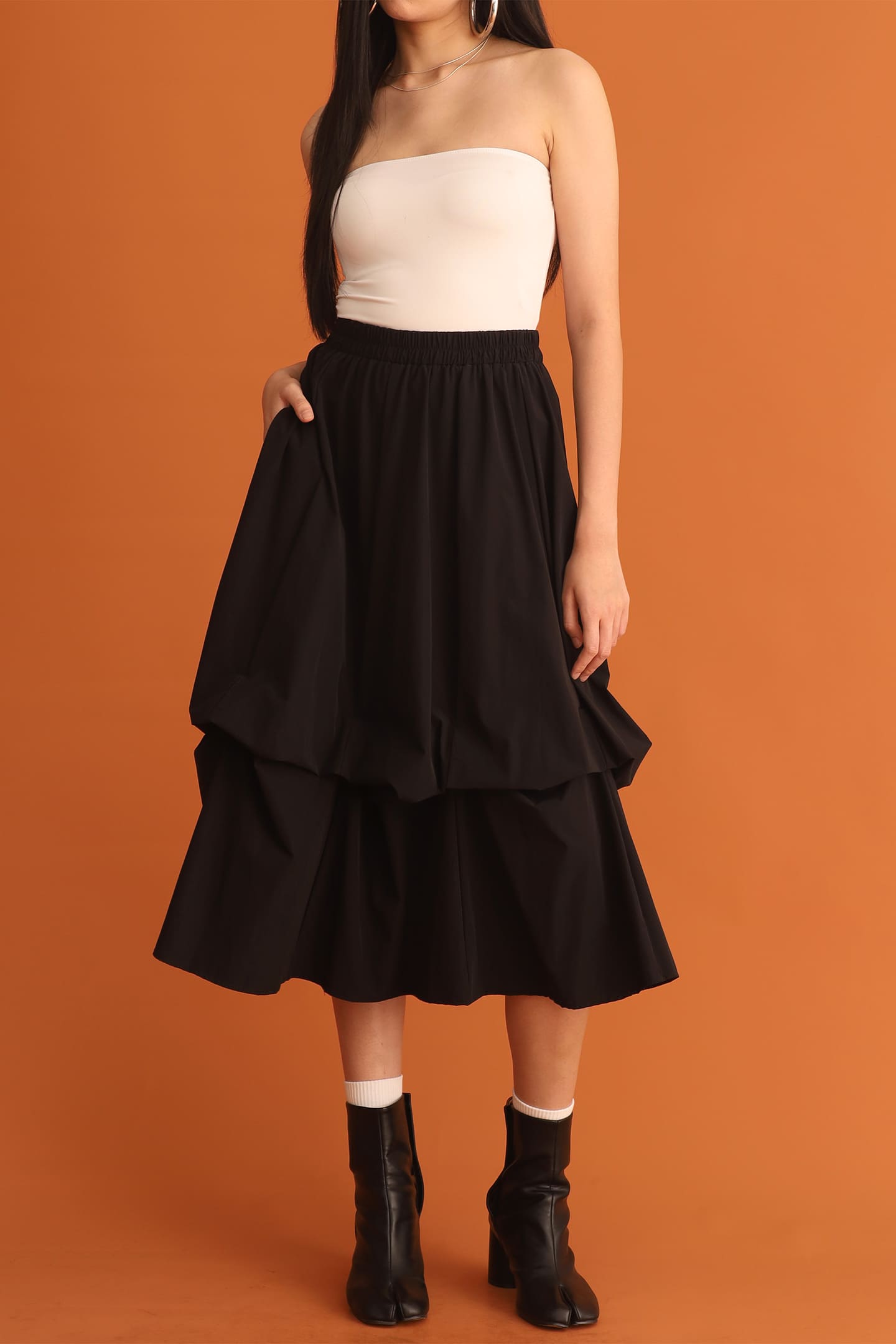 CHOSEN - Kwon Bubble Layered Skirt in Black