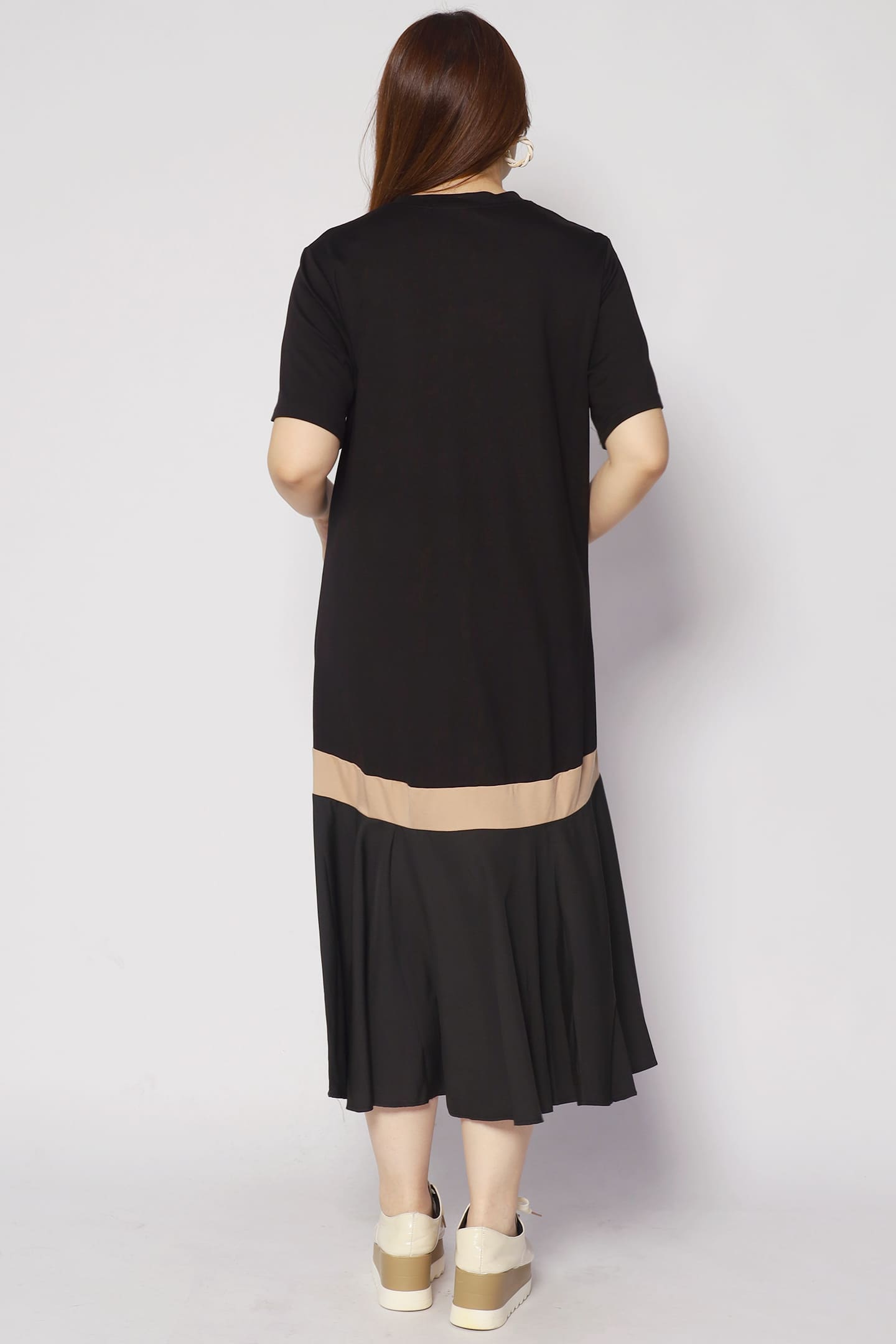 Leigh Colourblock Dress in Black