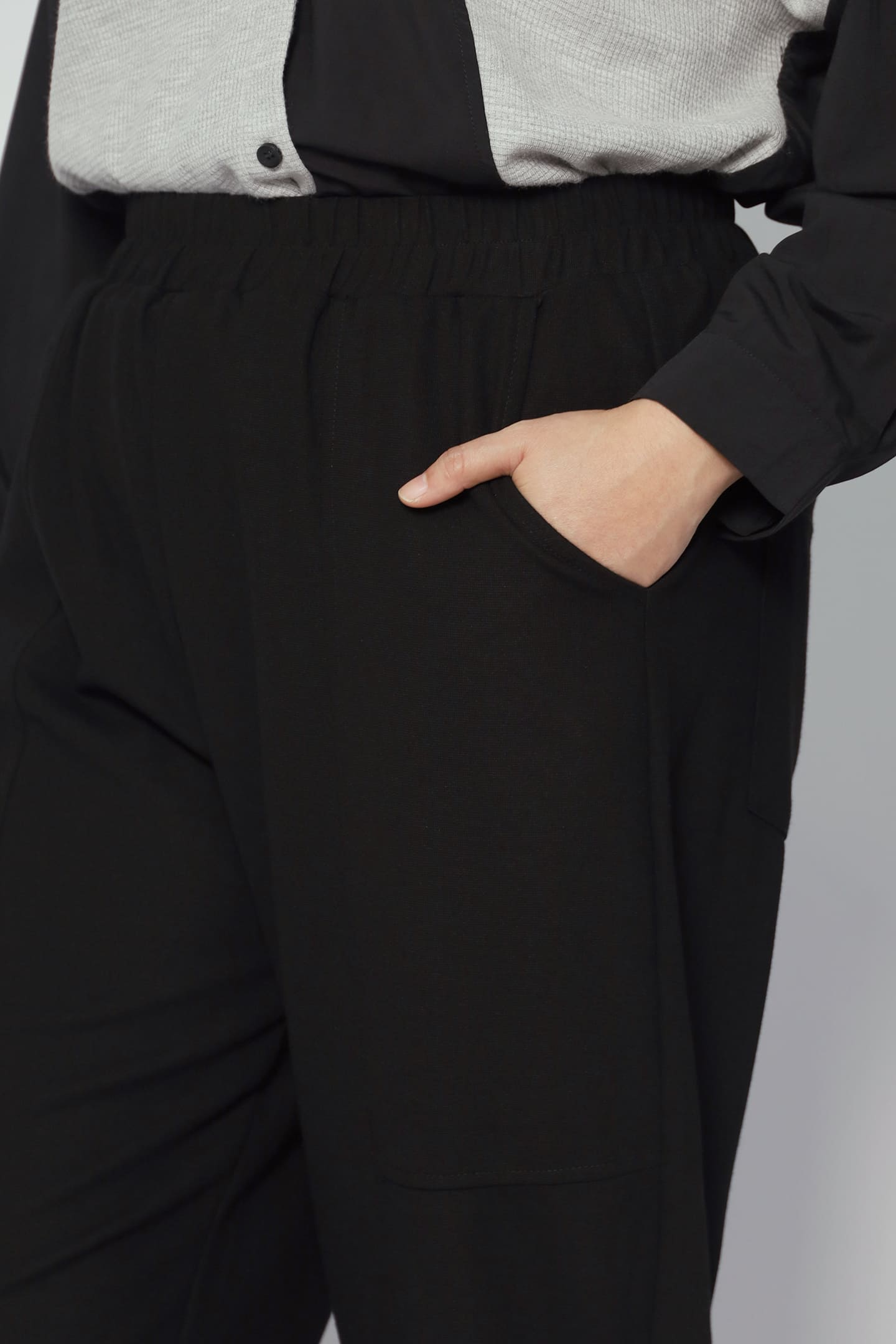 Lenny Pants in Black