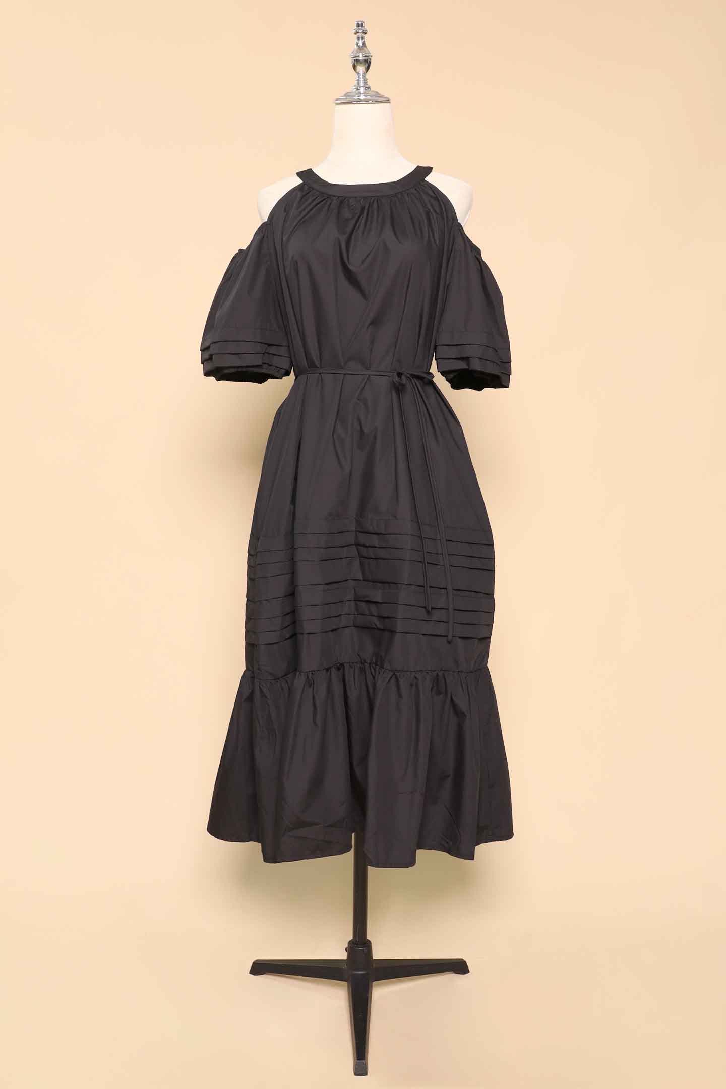 PO - Lindsey Cold Shoulder Dress in Black