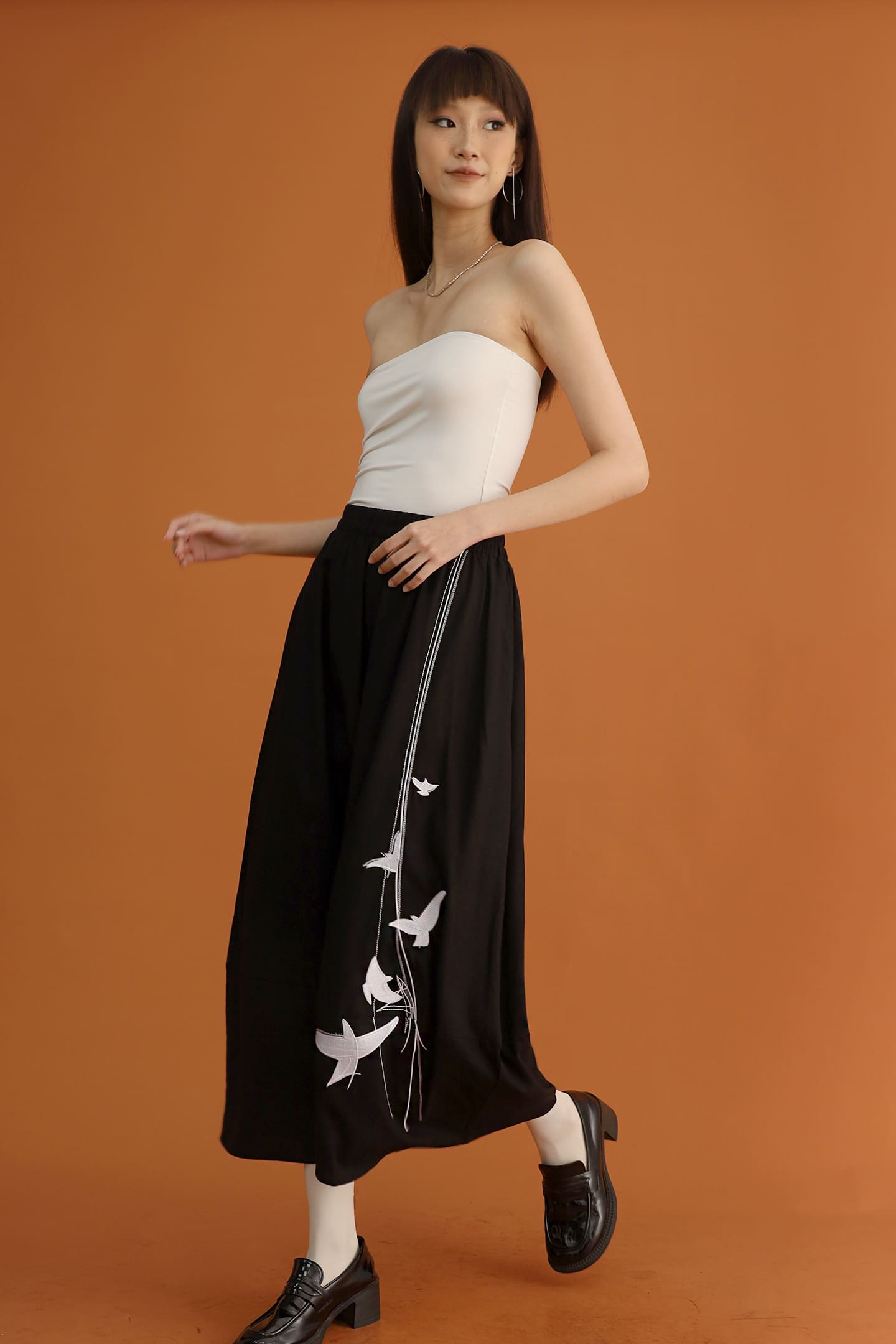 CHOSEN - Lover Dove Embroidered Pants
