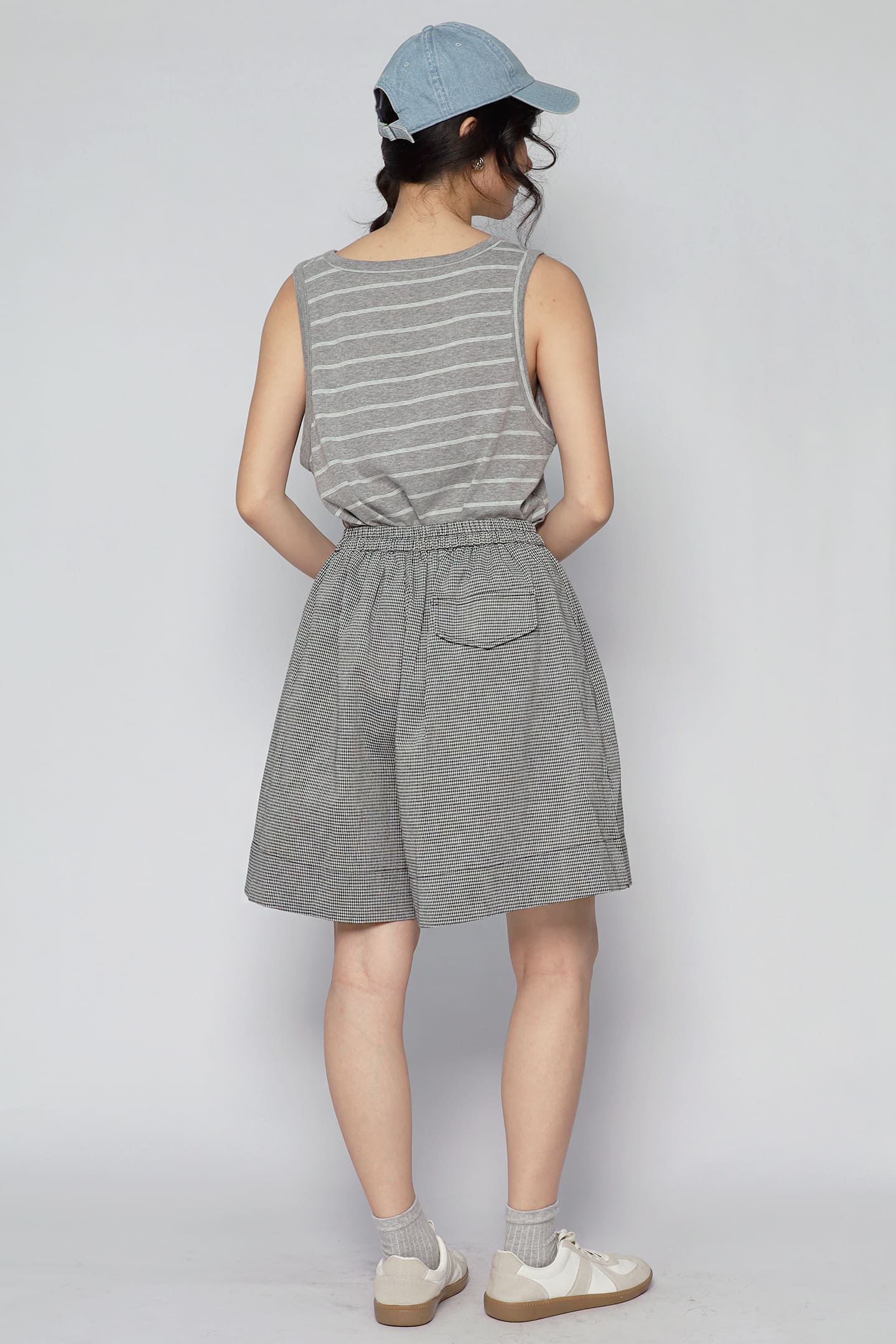 JOY - Lune Checkered Shorts in Light Grey