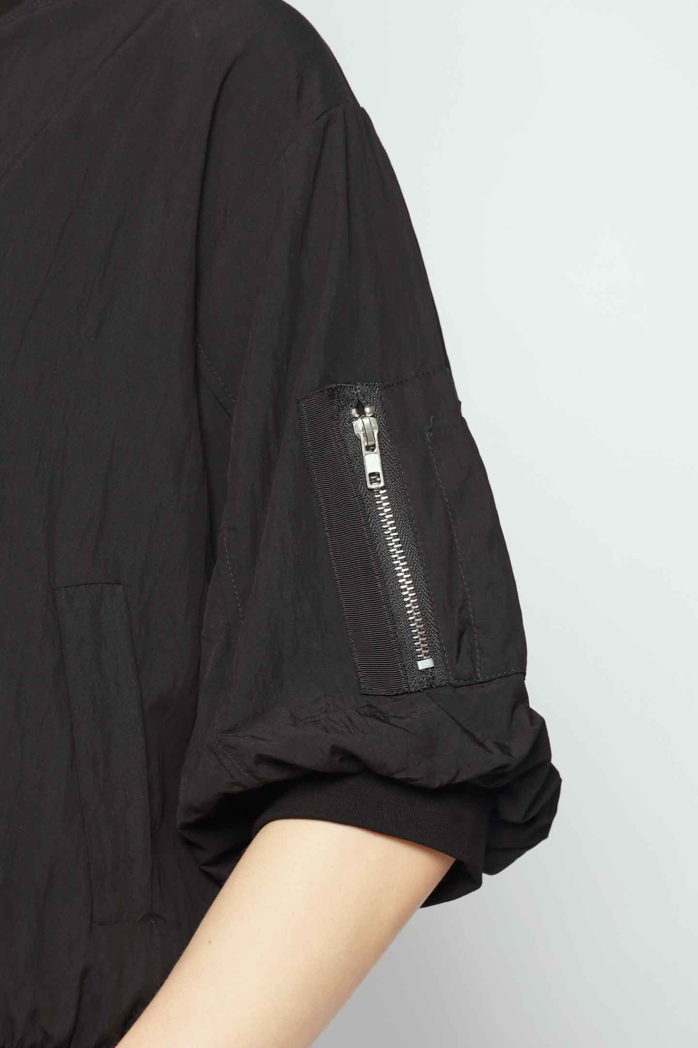 Mags Bomber Jacket in Black