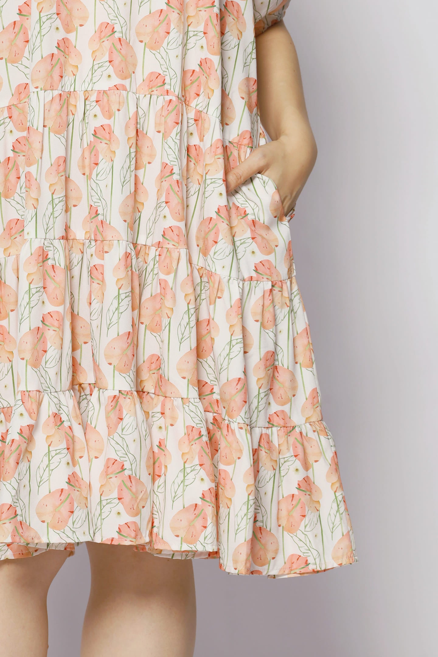 Melbourne Dress in Peach Spring
