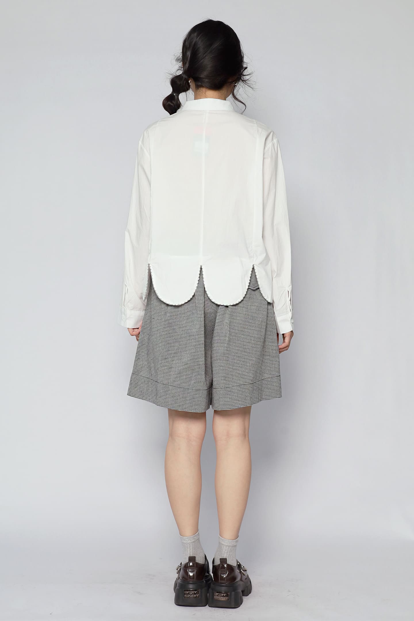 JOY - Miro Scallop Top in White