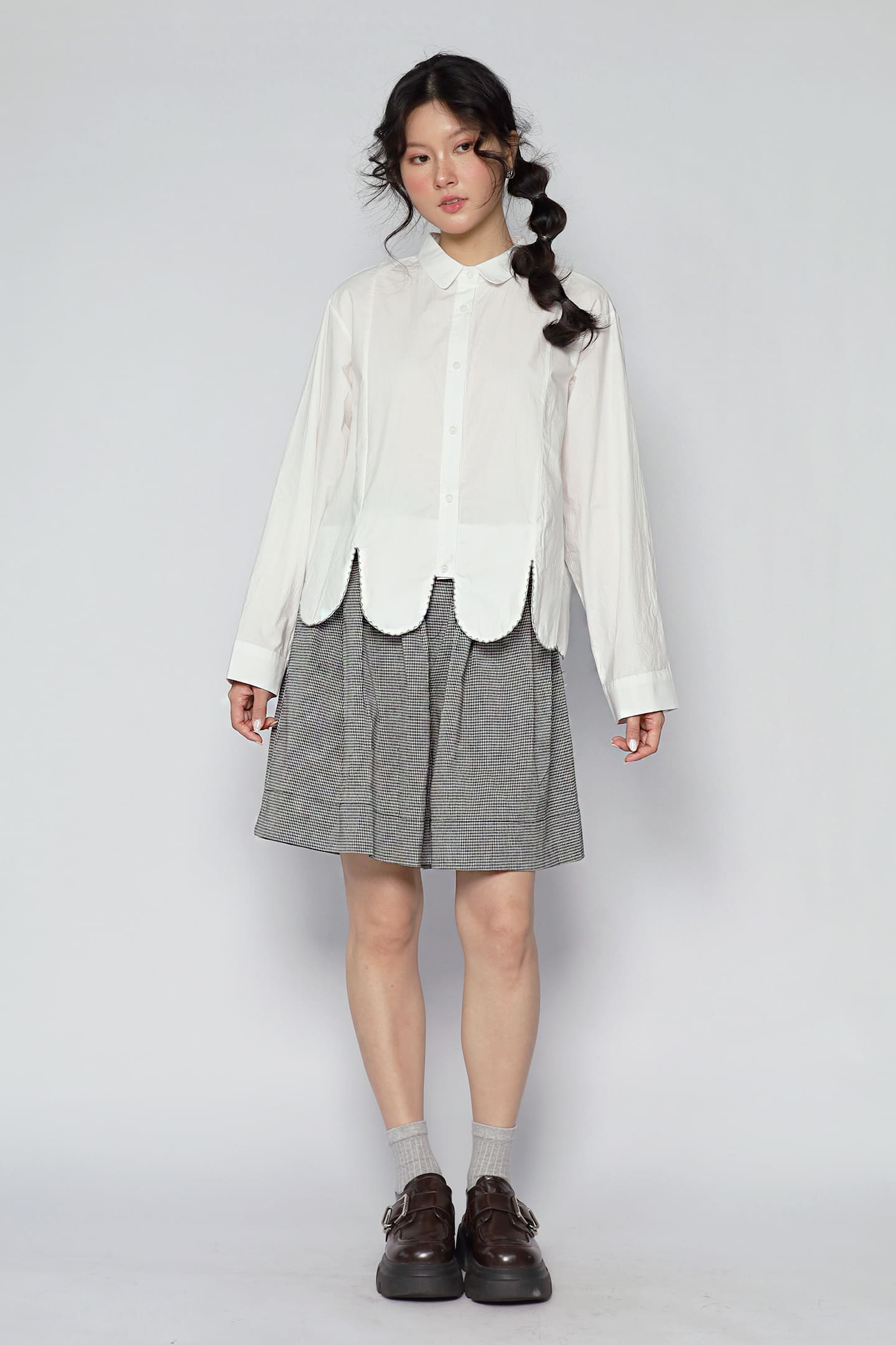 JOY - Miro Scallop Top in White