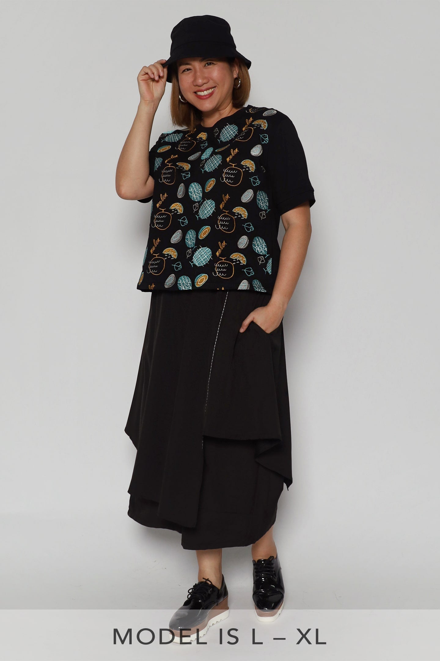 Miyabi Embroidery Top