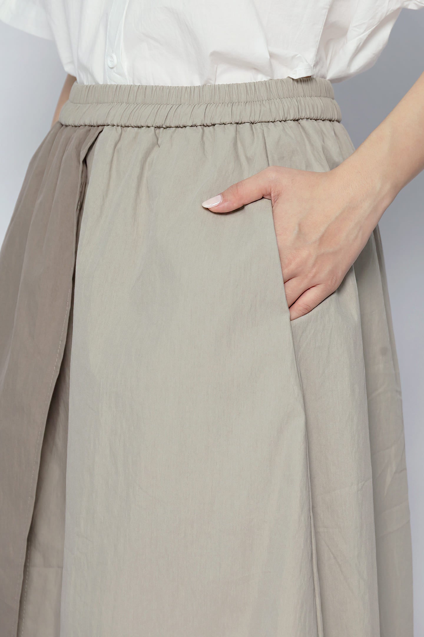 JOY - Mode Foldover Pants in Khaki