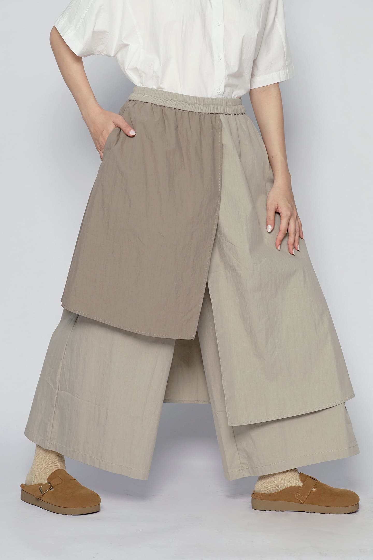 JOY - Mode Foldover Pants in Khaki