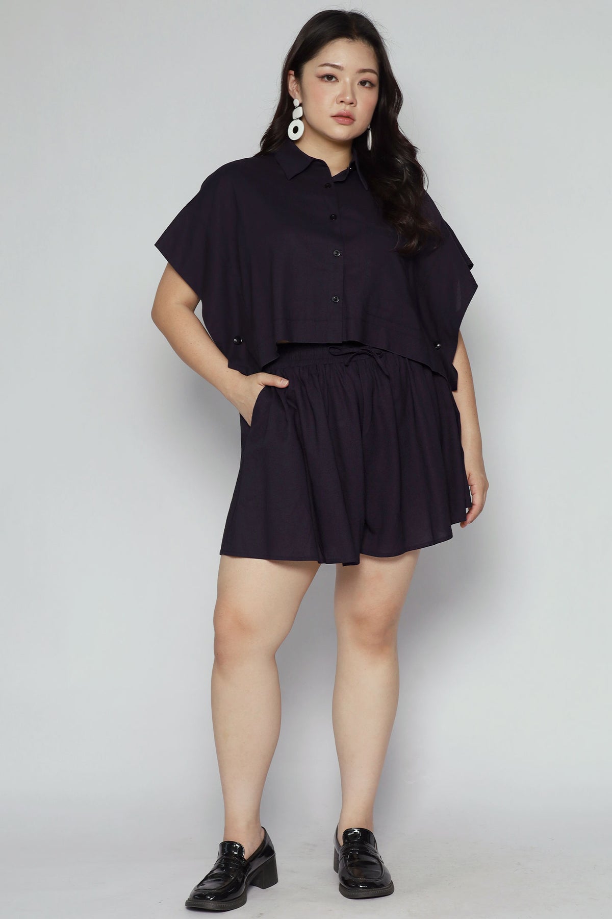 Friday Shorts in Midnight Navy
