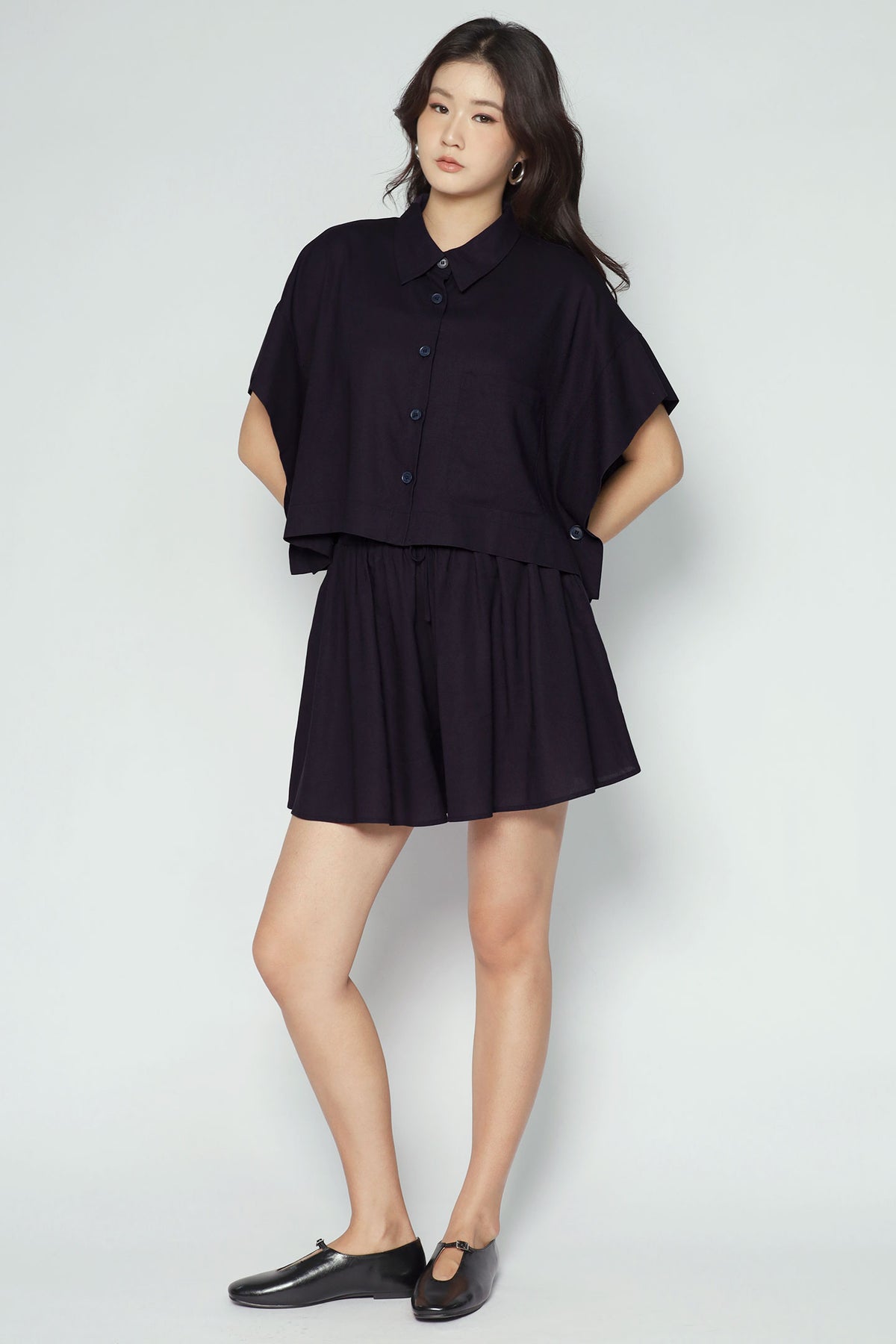 Friday Shorts in Midnight Navy