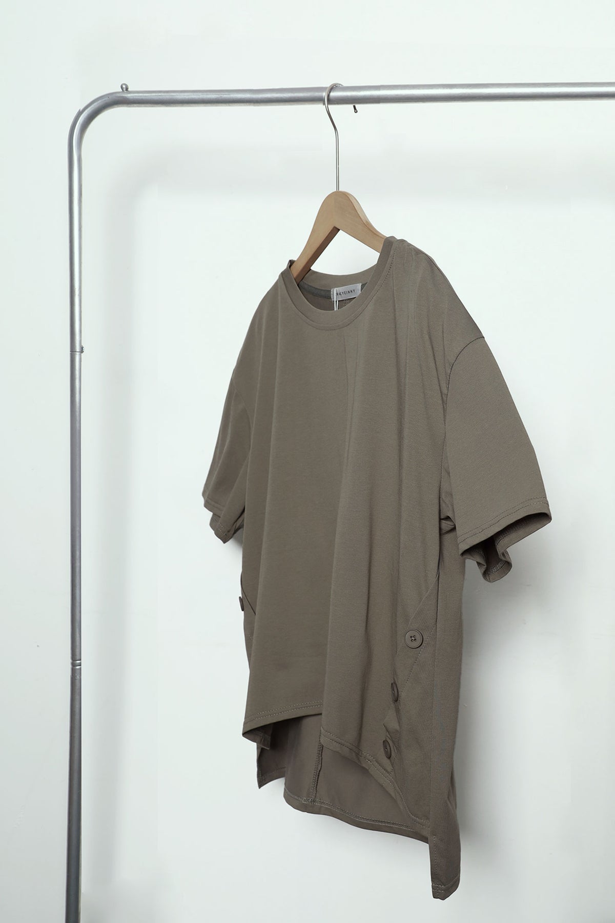 Easy by TE - Monnie Button Top in Green