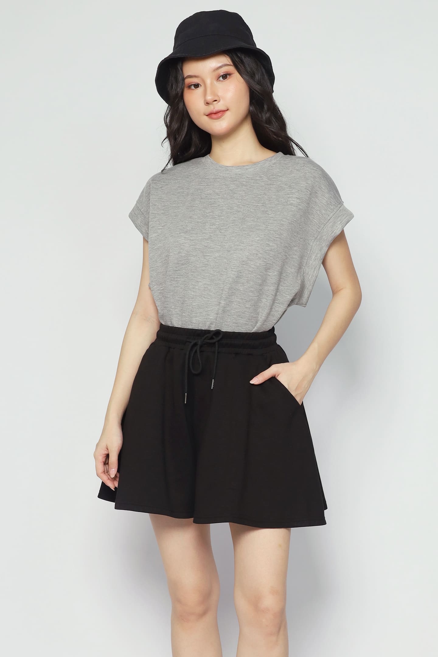 JOY - Non Stop Shorts in Black