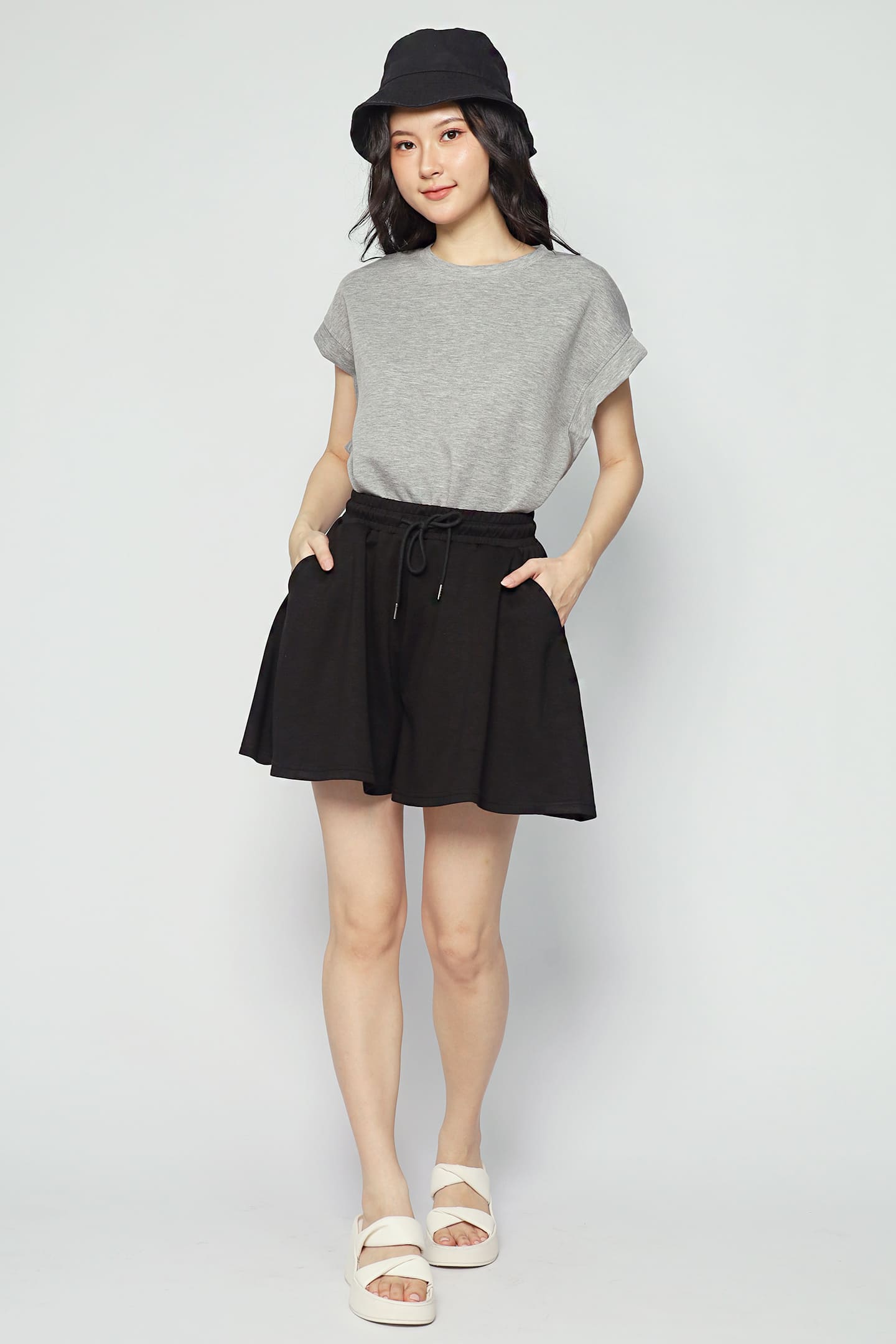 JOY - Non Stop Shorts in Black