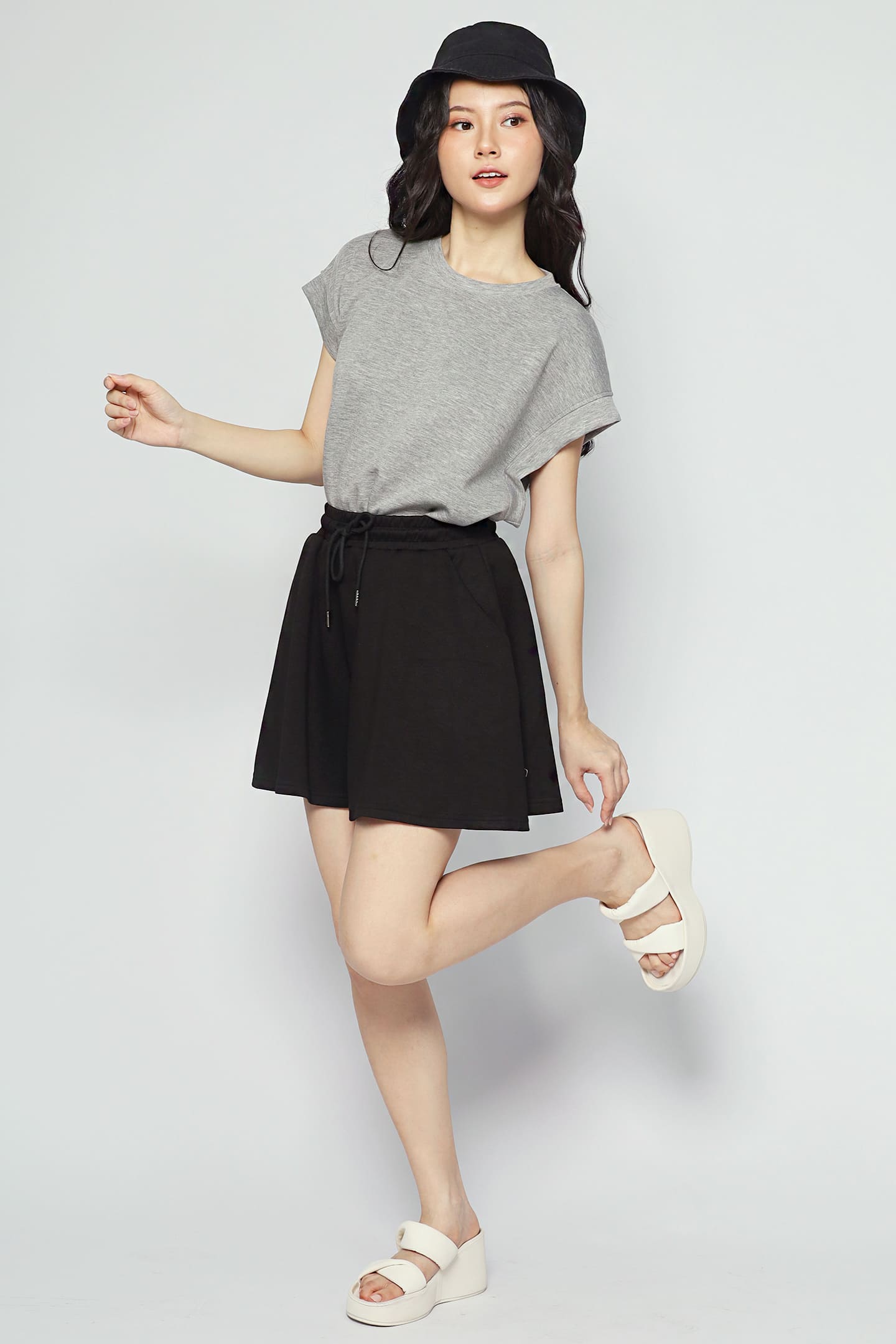 JOY - Non Stop Shorts in Black