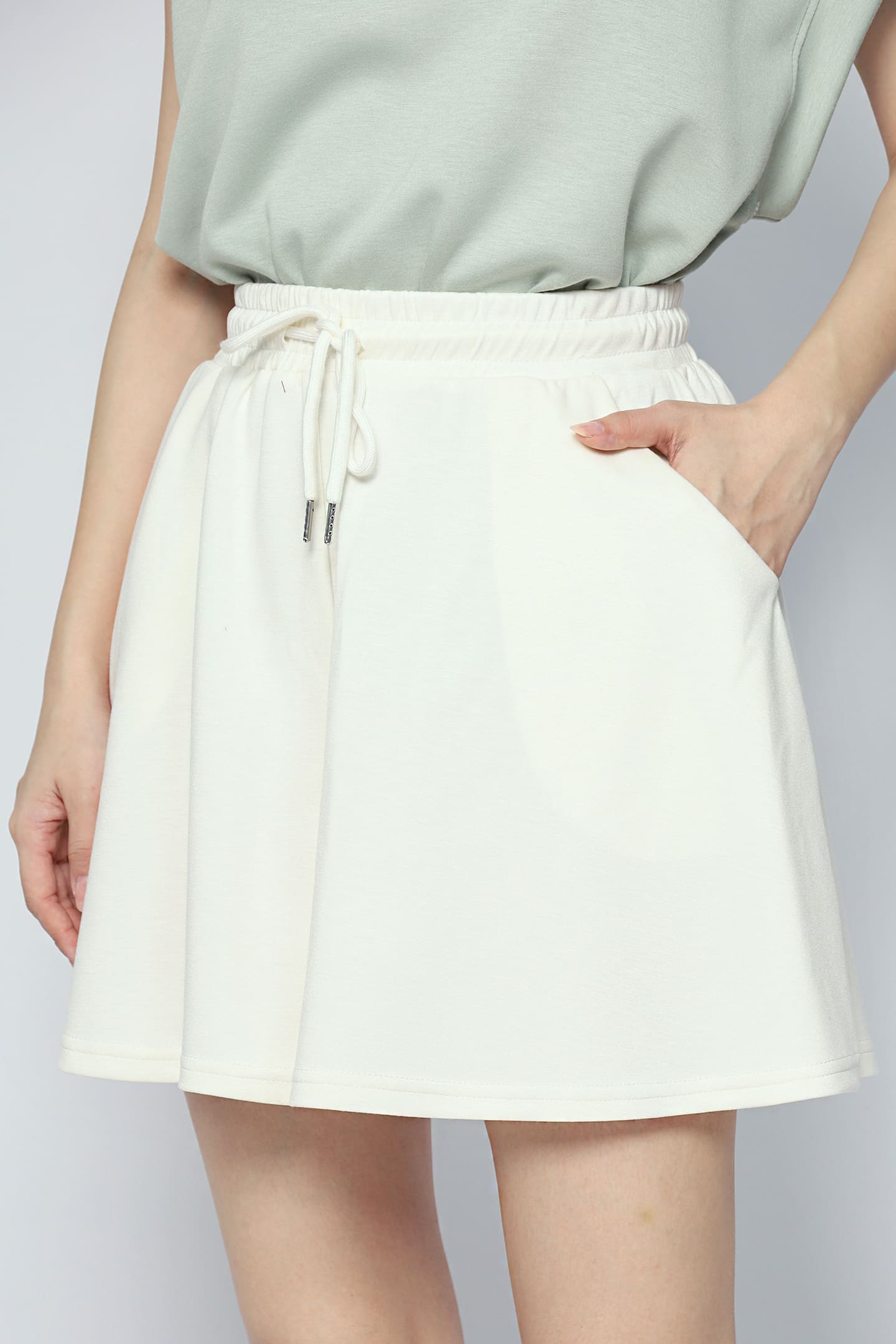 JOY - Non Stop Shorts in Off White