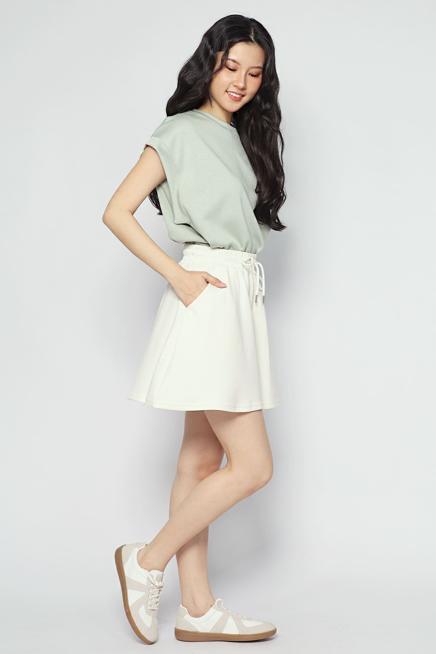 JOY - Non Stop Shorts in Off White