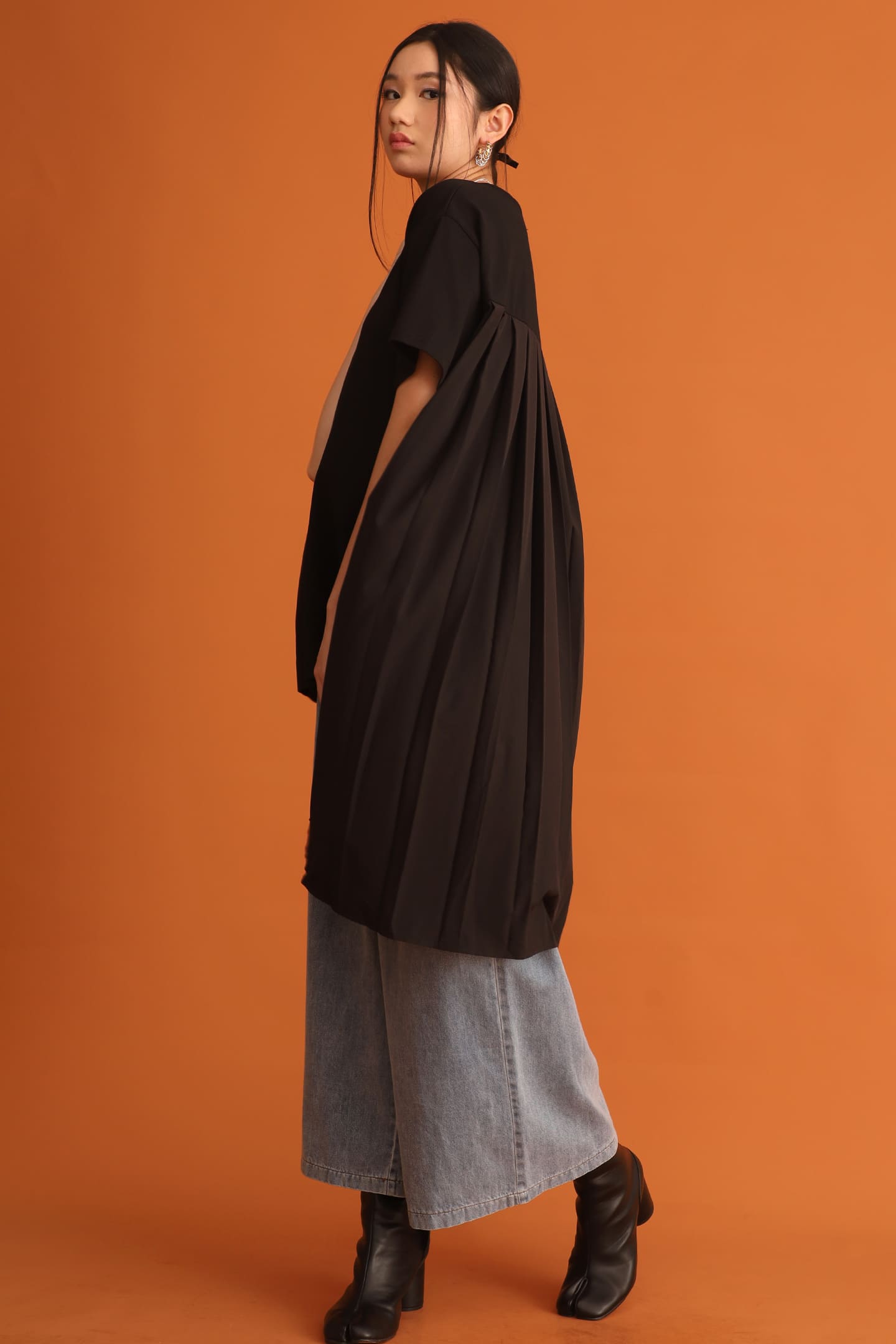 CHOSEN - Odin Back Pleated Top in Black
