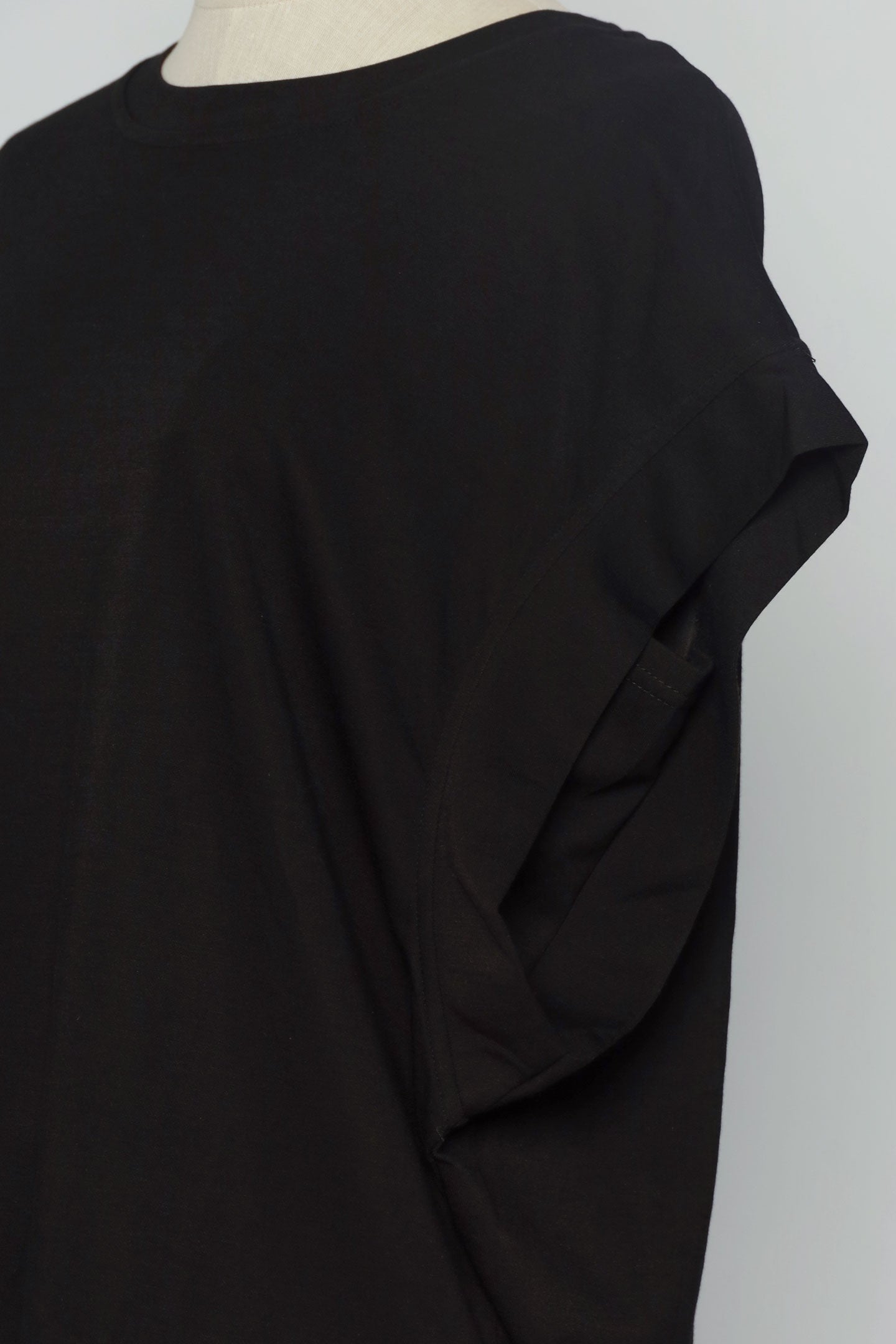 PO - Olia Top in Black
