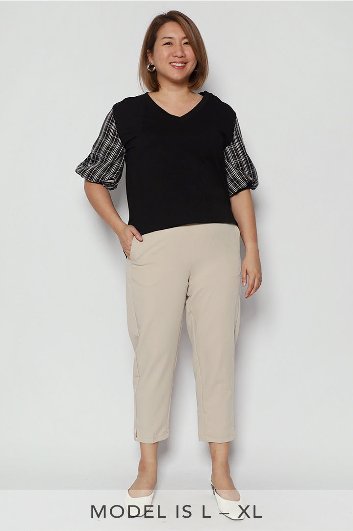 Zobby Checks Top in Black