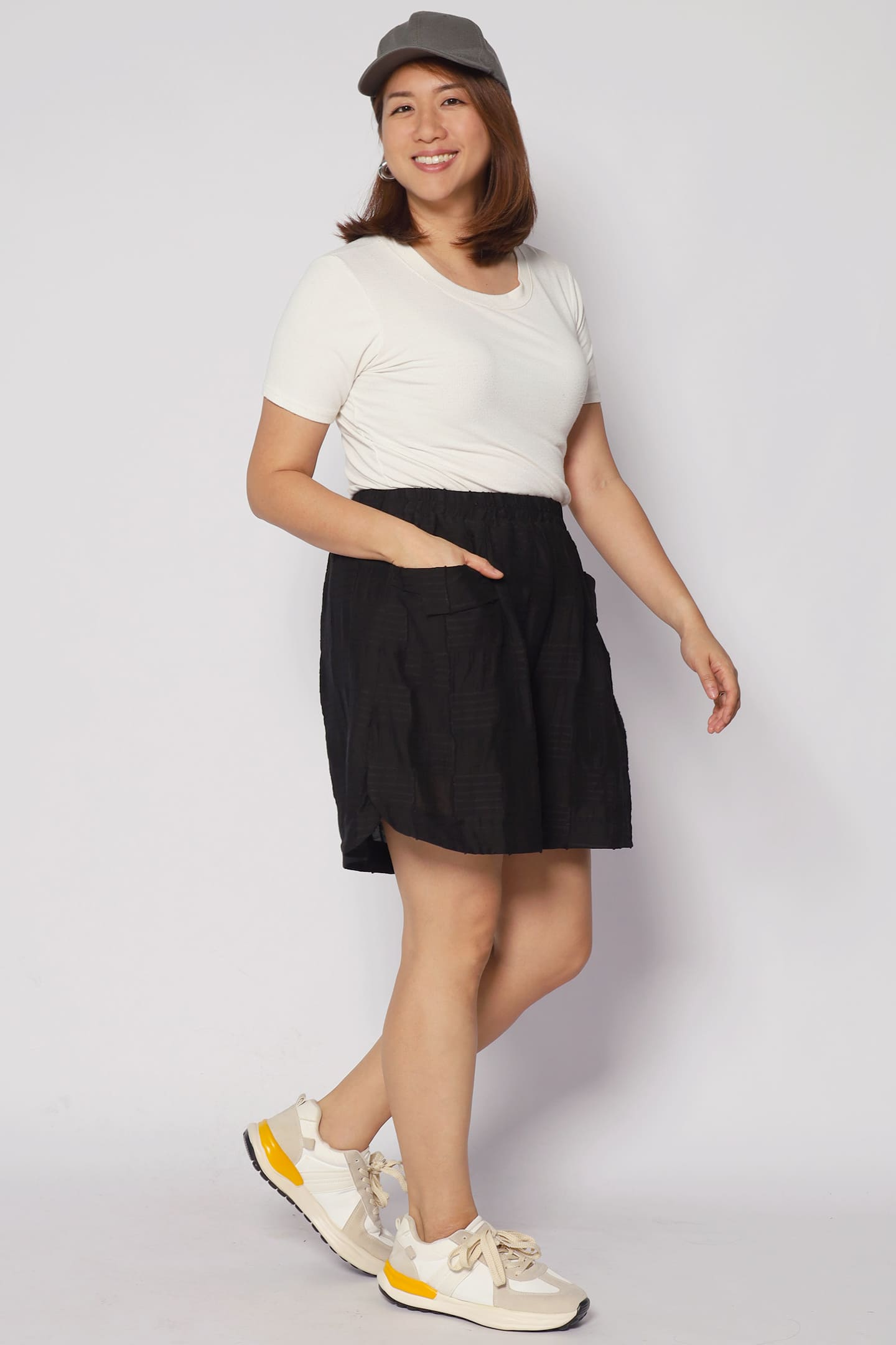 Backorders Onyx Shorts in Black