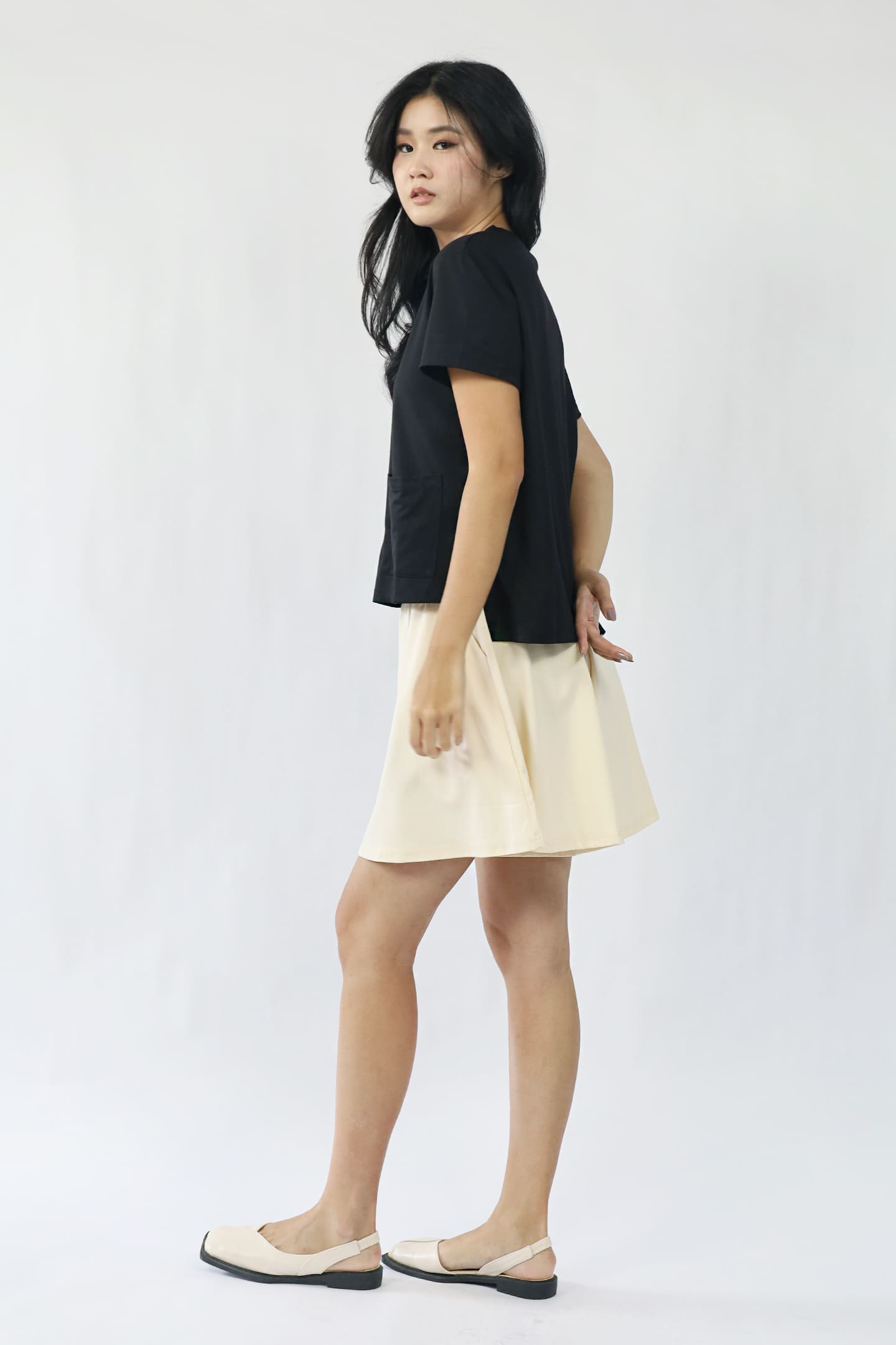 TENCEL - Pocketful Tee in Black