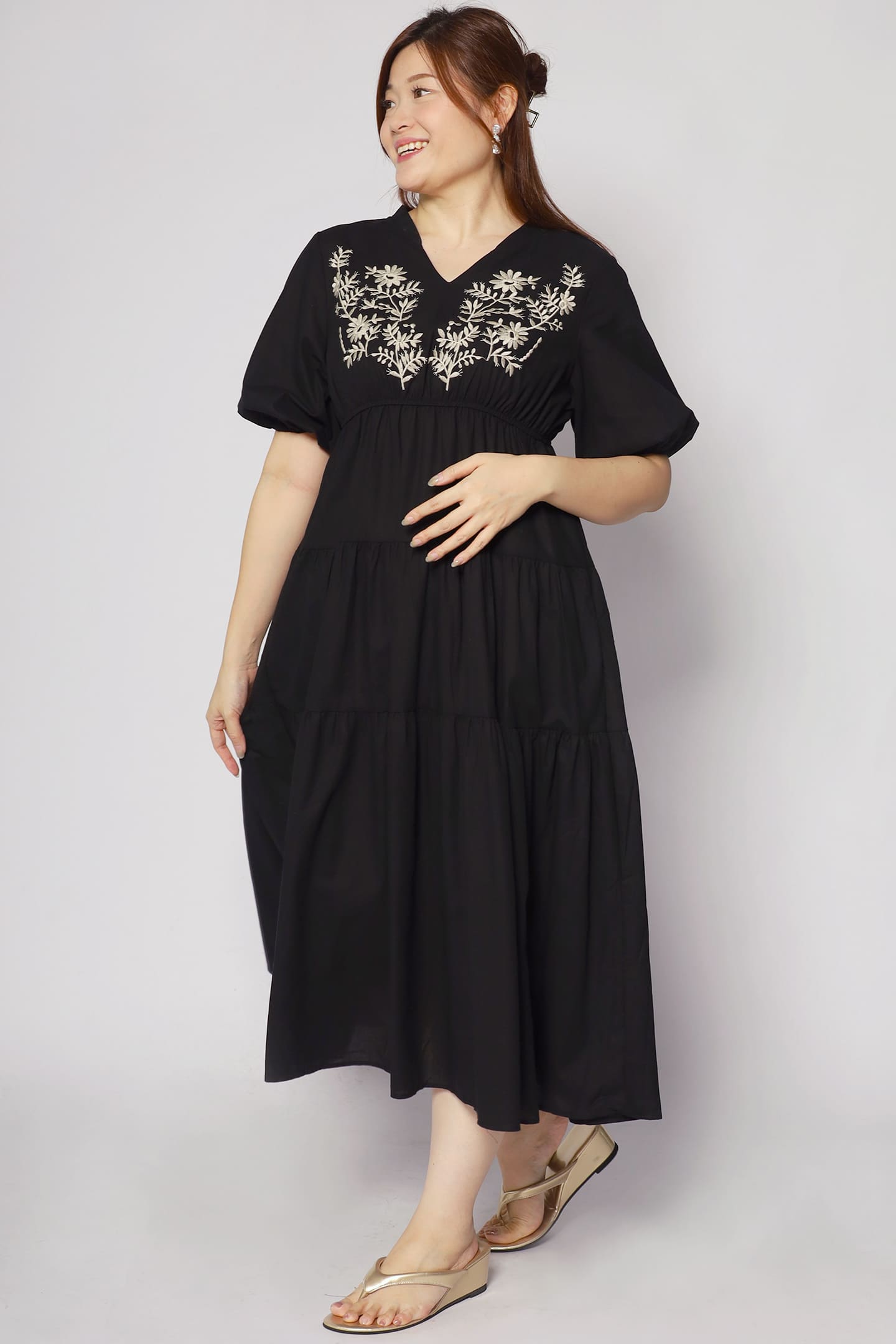 Backorders Porter Embroidery Dress in Black