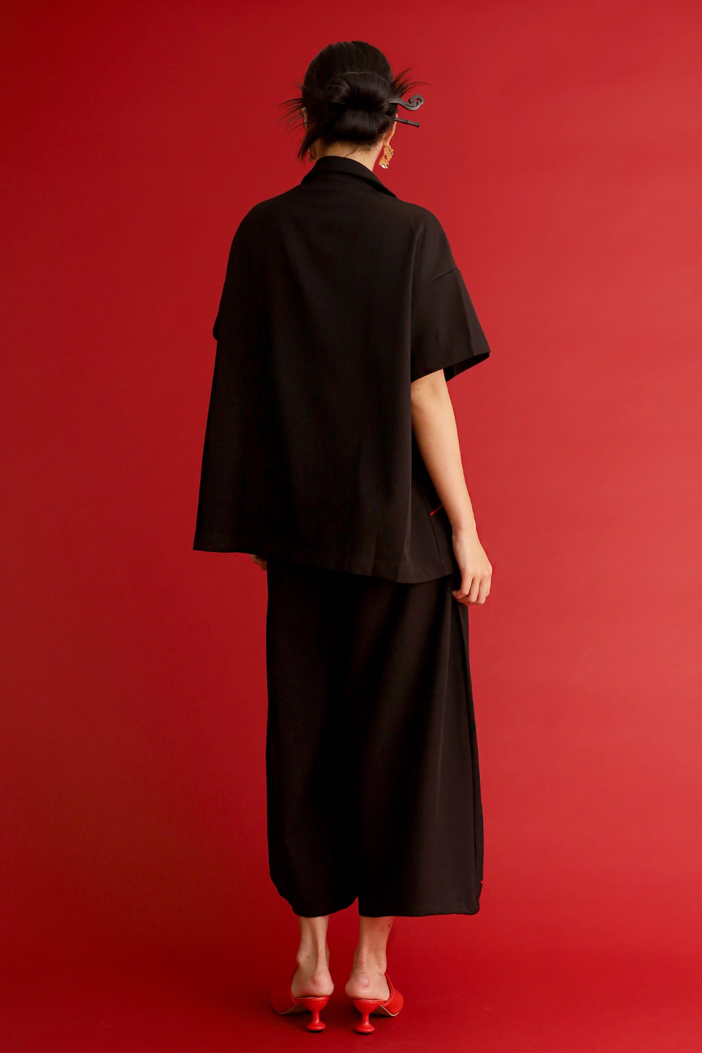 CHOSEN - Red Dynasty Embroidered Blazer