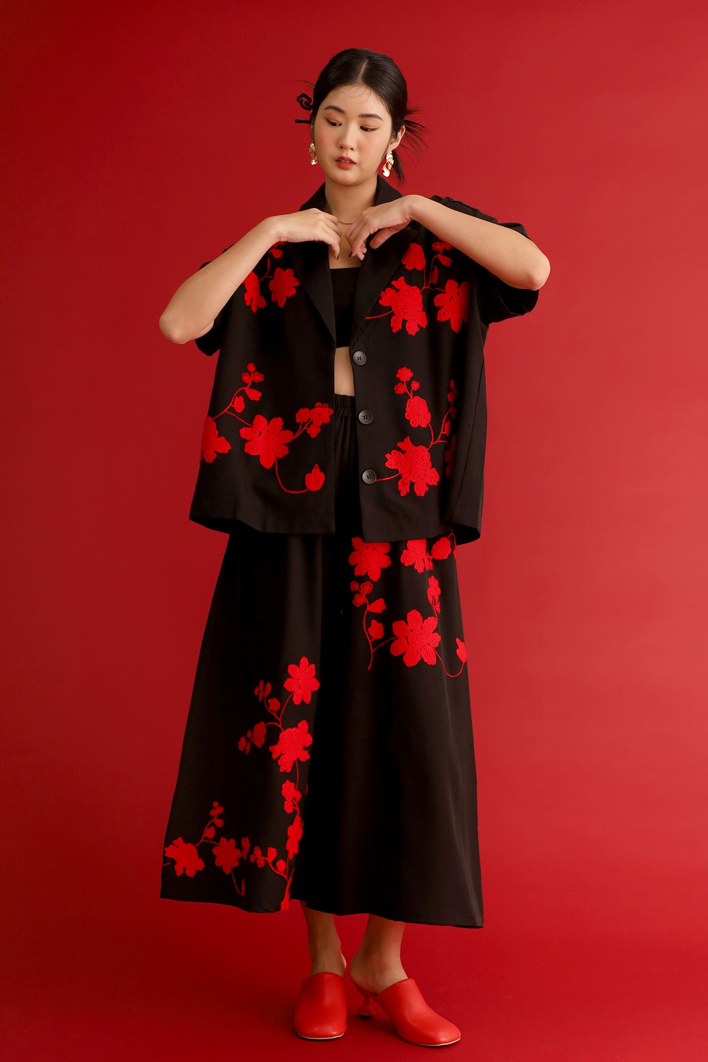 CHOSEN - Red Dynasty Embroidered Blazer