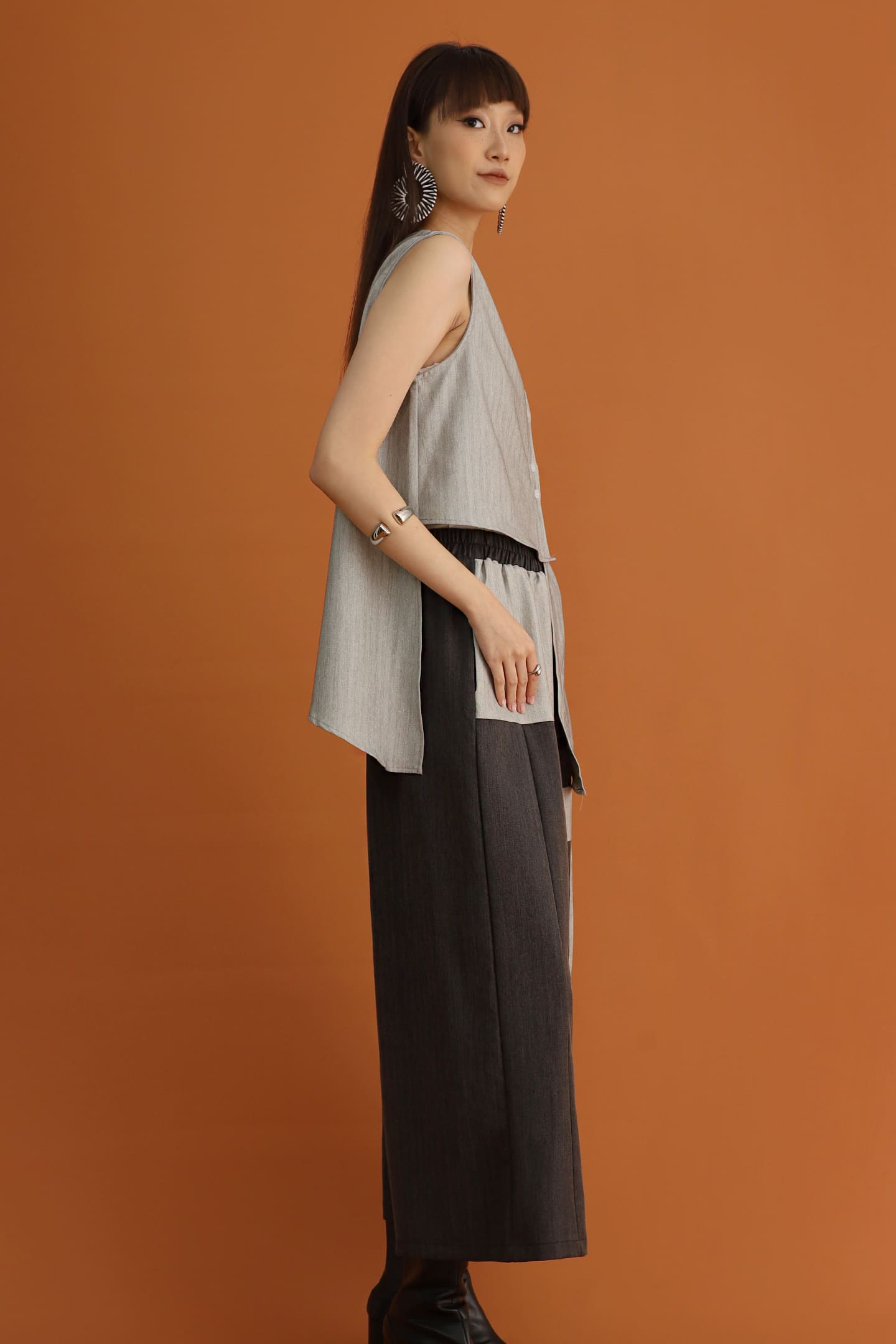 CHOSEN - Rishi Asymmetrical Vest in Grey