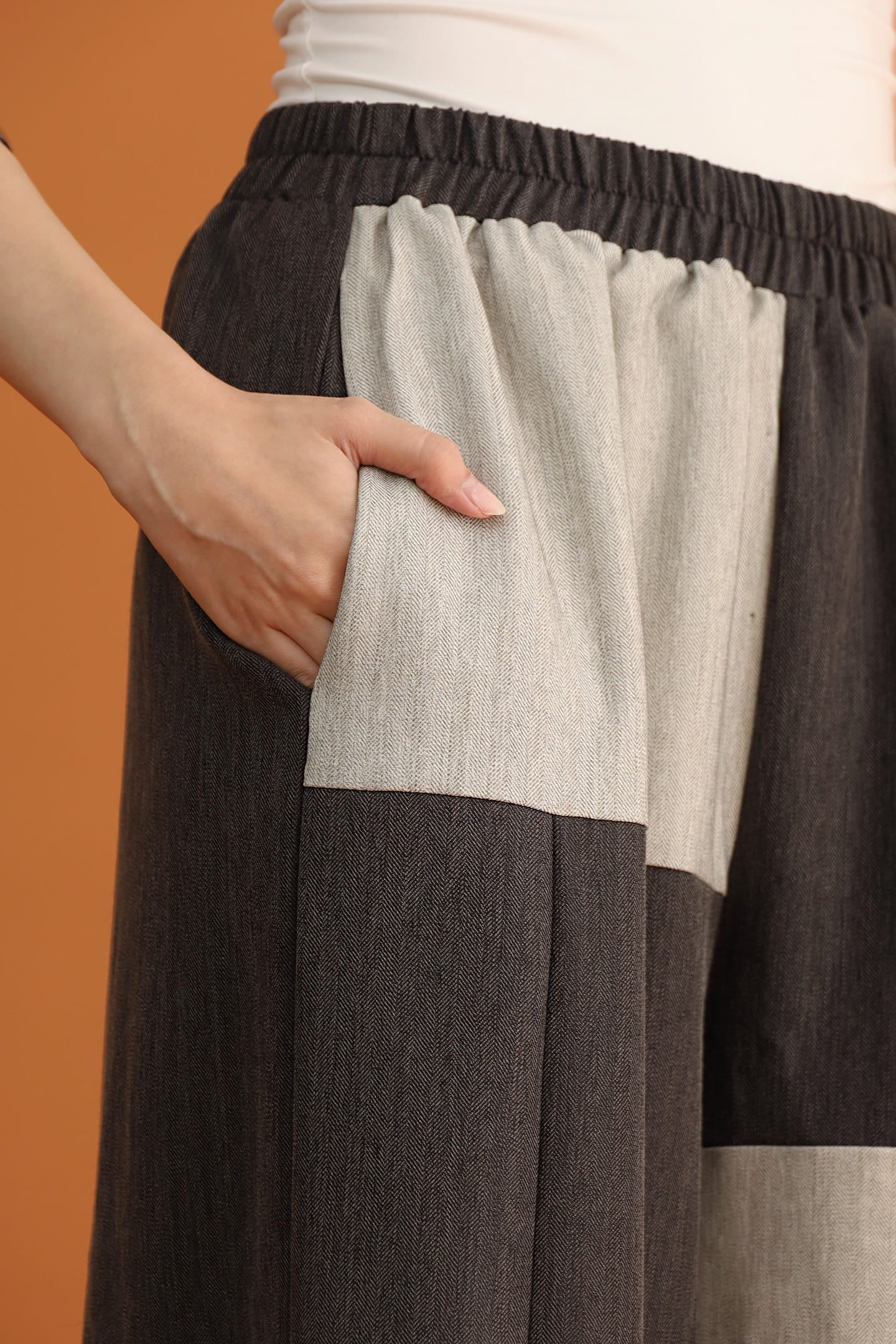 CHOSEN - Roko Pants in Grey Black