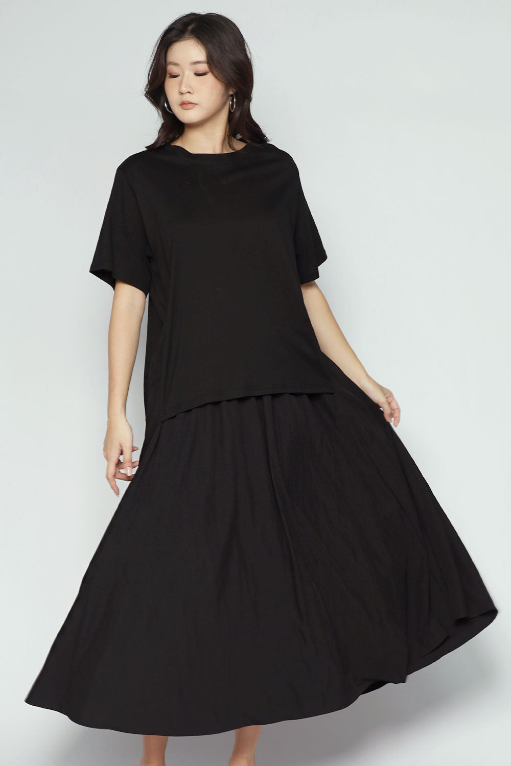 Savrina Midi Dress in Black