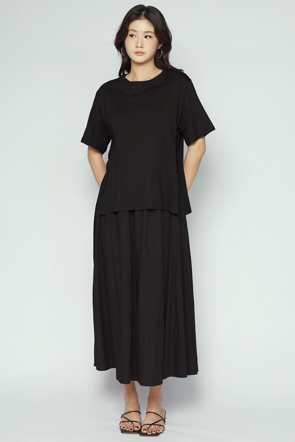 Savrina Midi Dress in Black