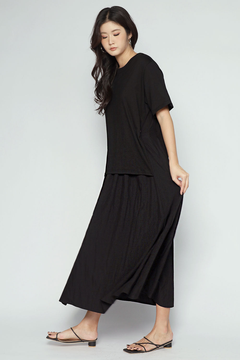 Savrina Midi Dress in Black