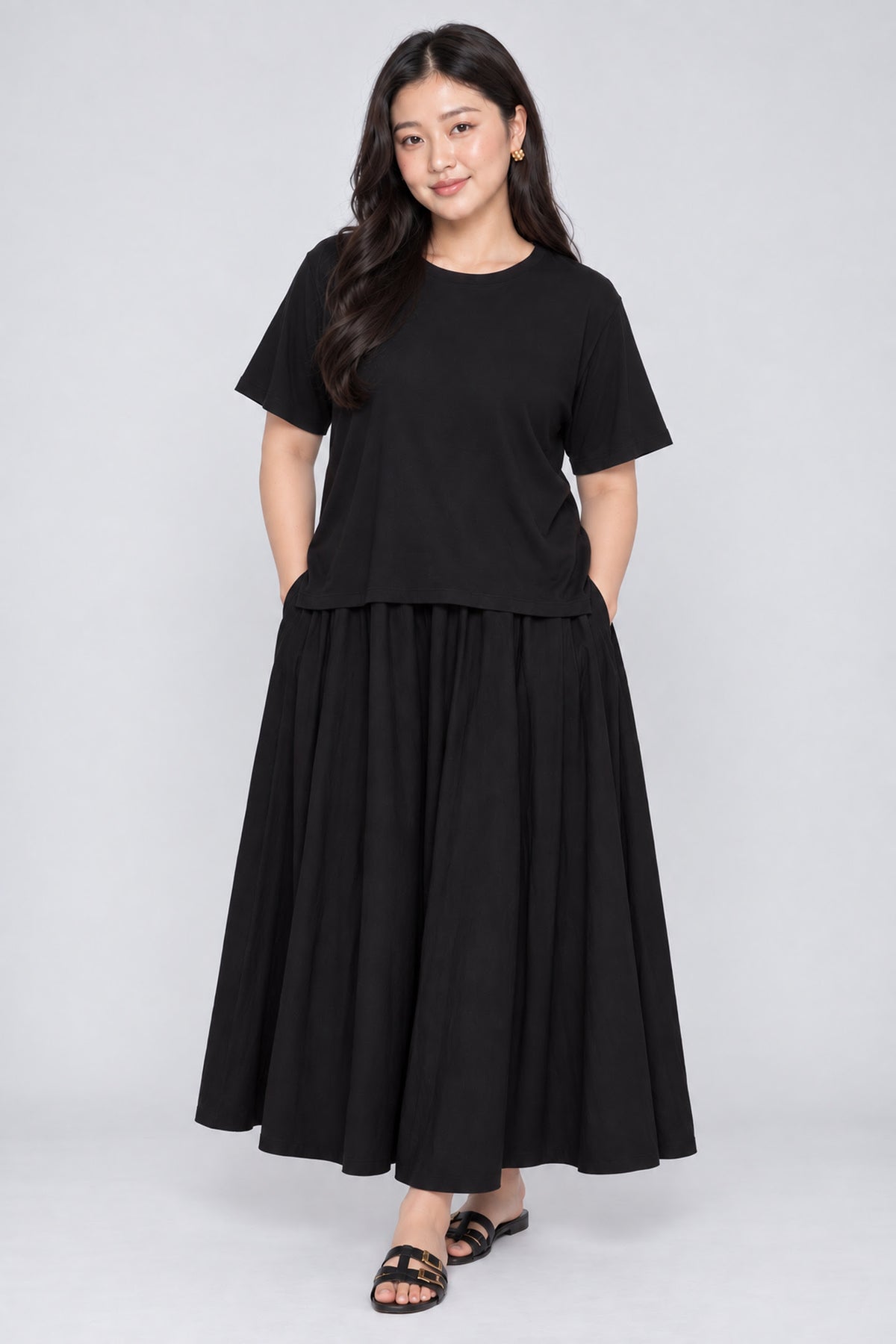 PO - Savrina Midi Dress in Black