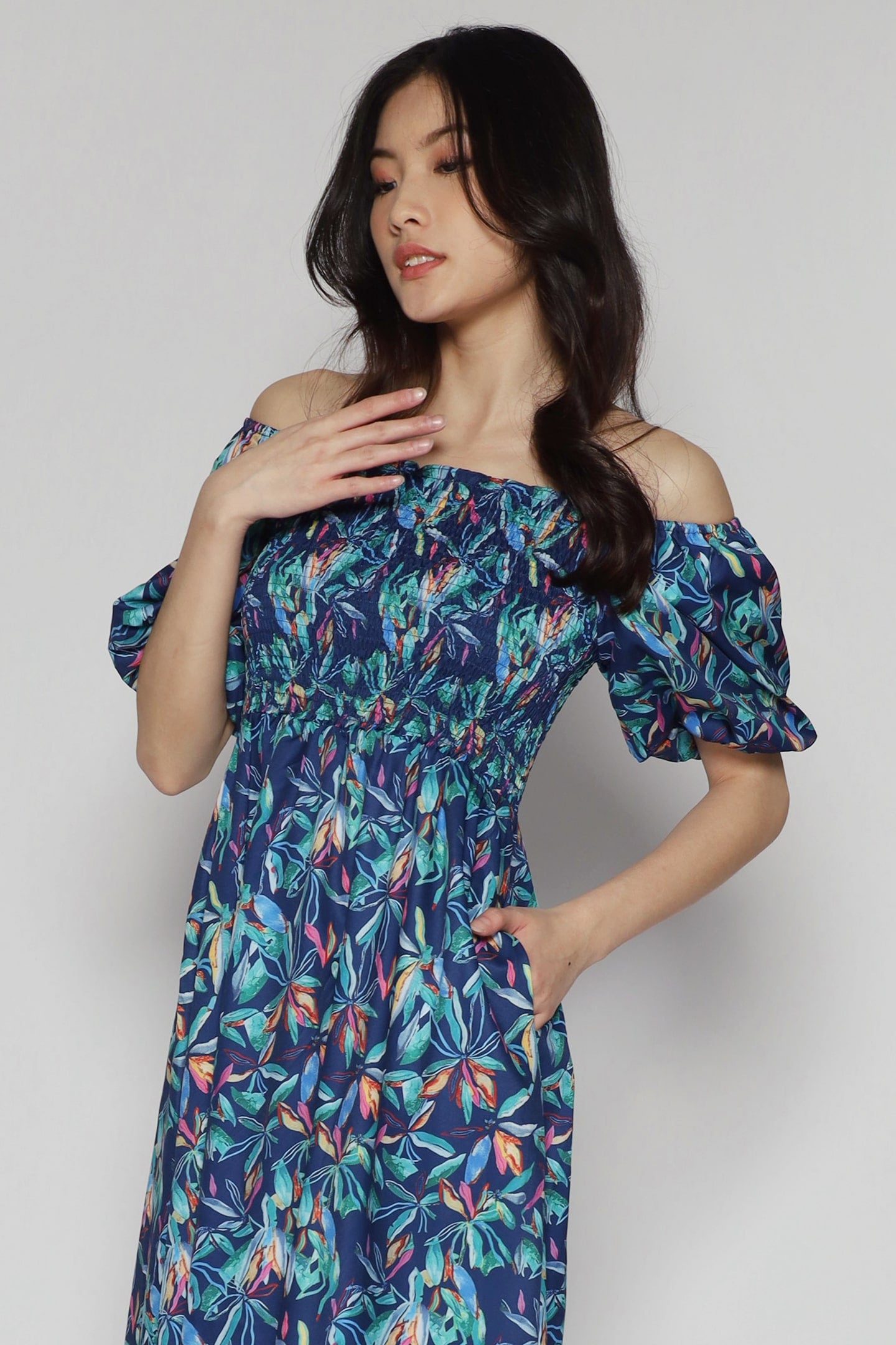 Sora Dress in Colourful Blooms