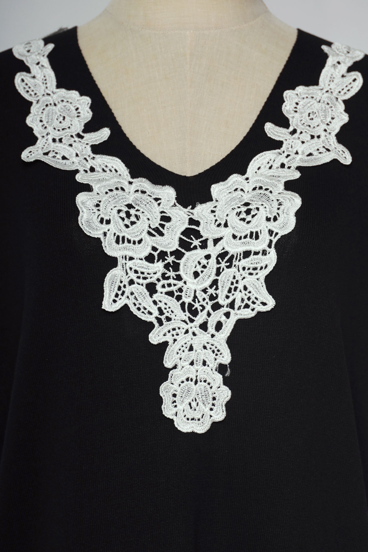 PO - Serane Knit Lace Dress