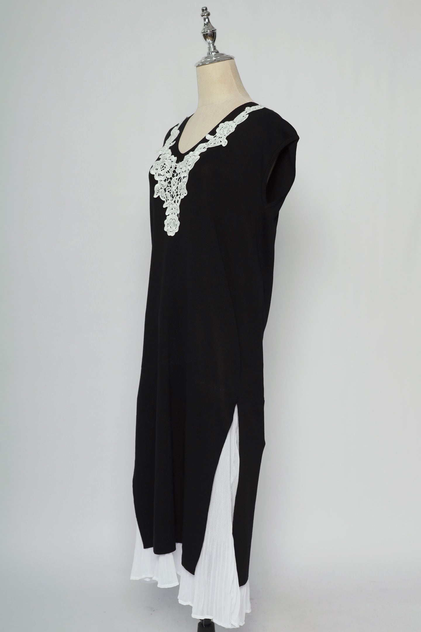 PO - Serane Knit Lace Dress