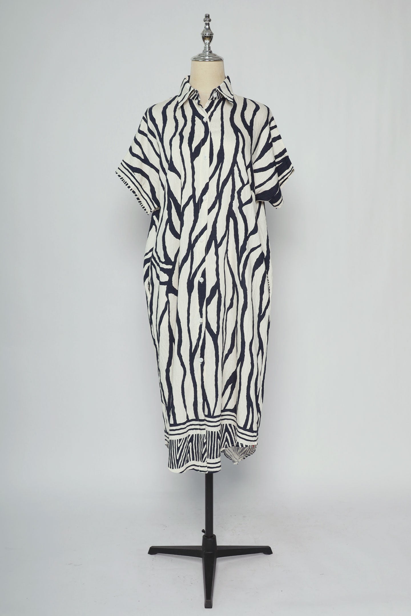 PO - Shanny Shirt Dress in White Abstract