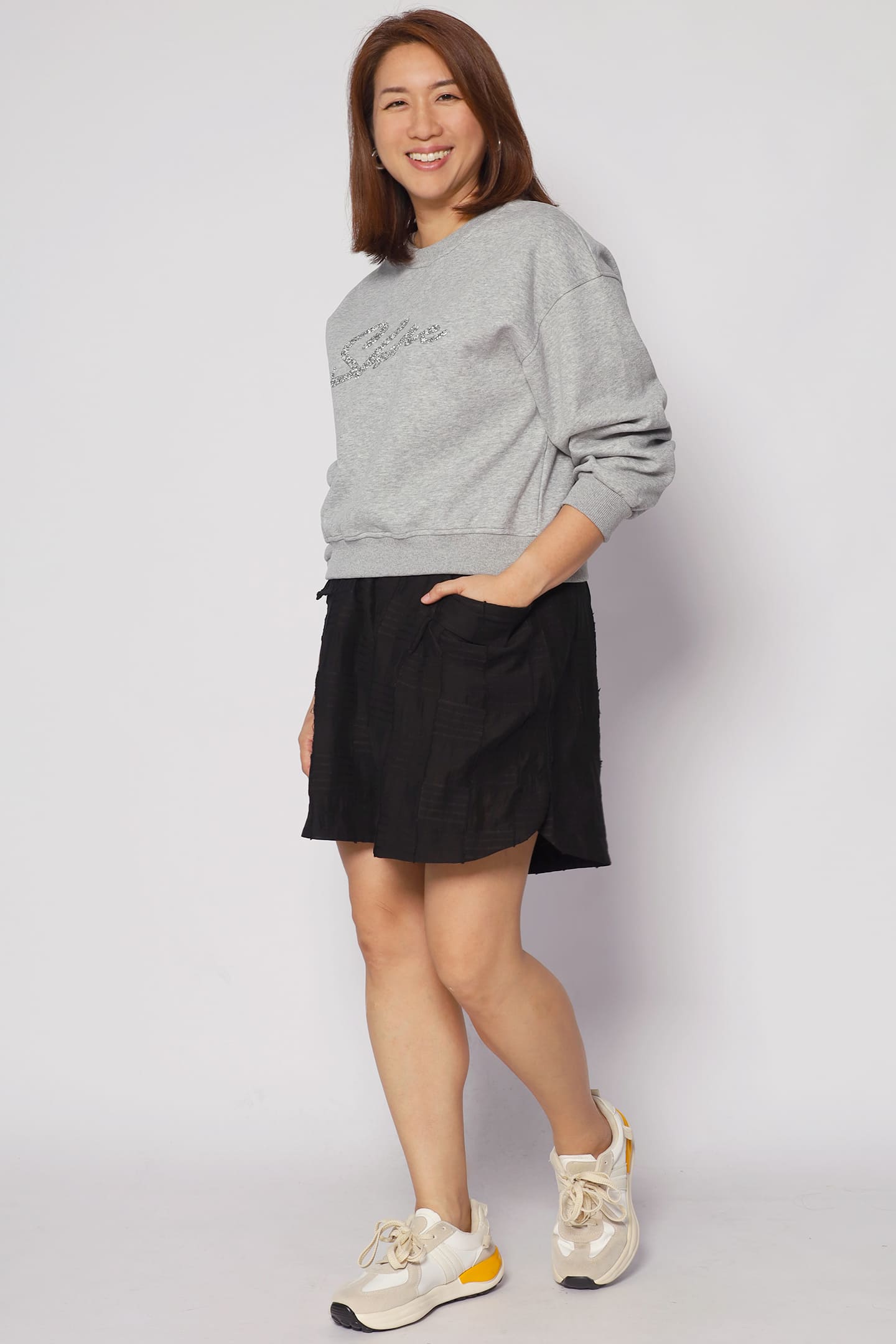 Backorders Shine Jumper Top in Grey