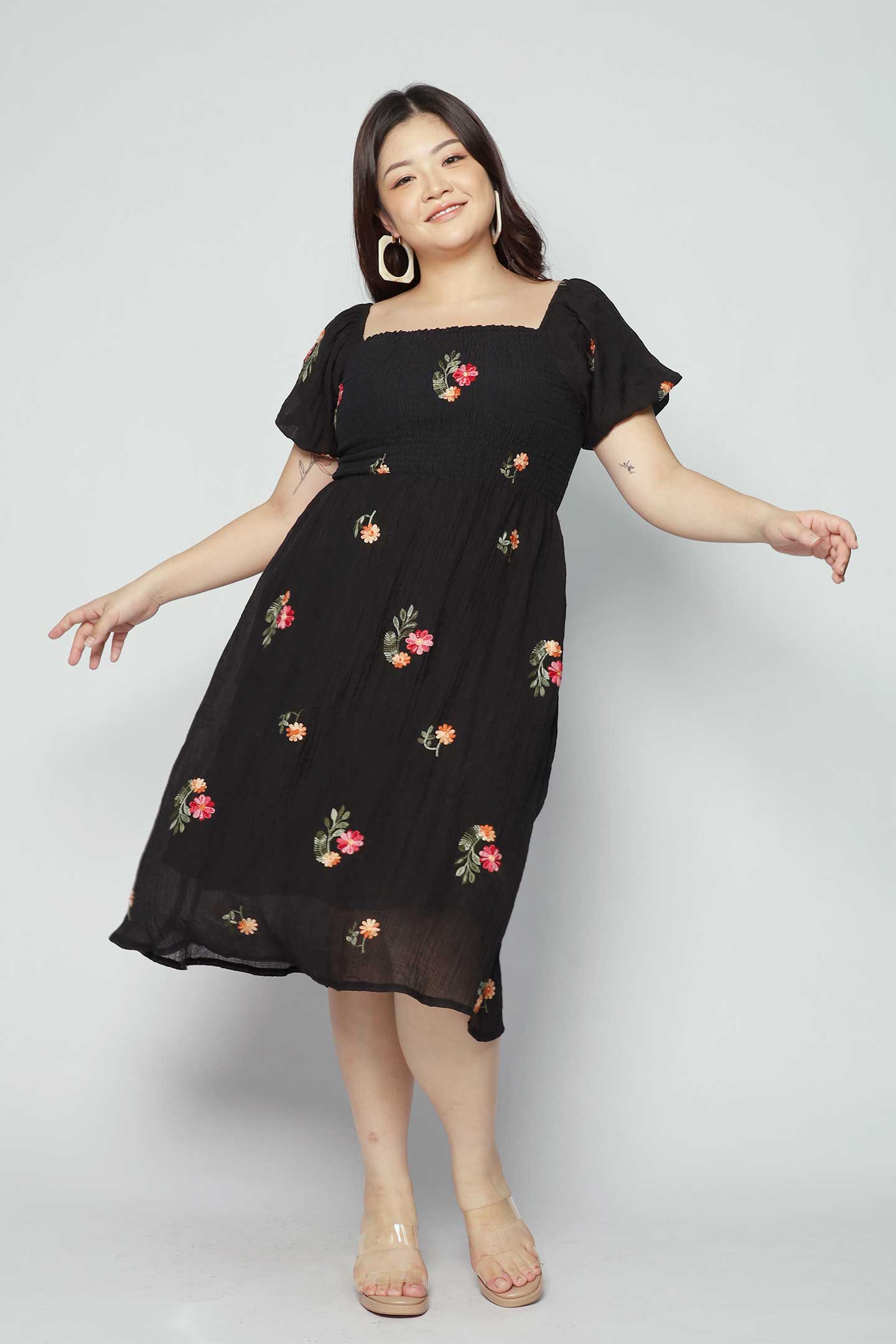 Sora Dress in Bloomingdale