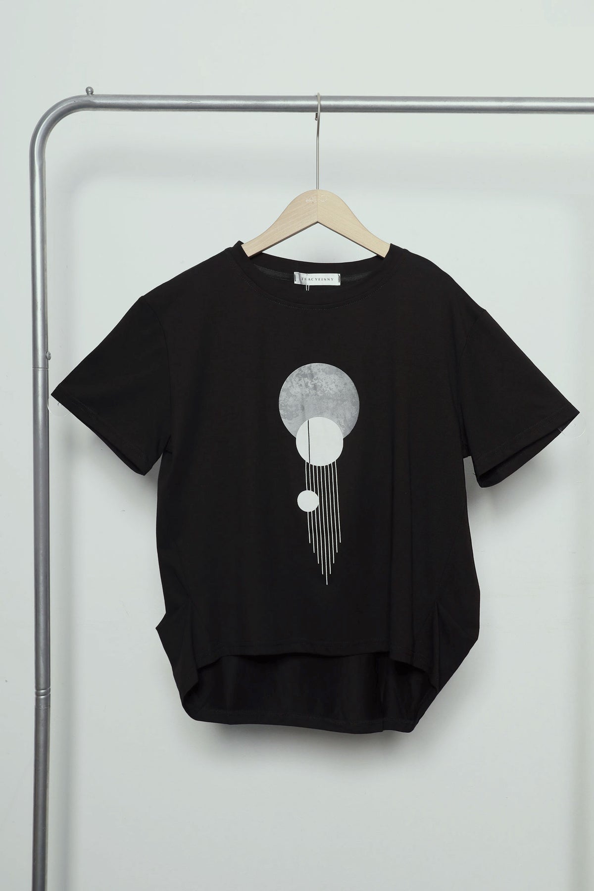 Easy by TE - Sphere Printed Top in Black