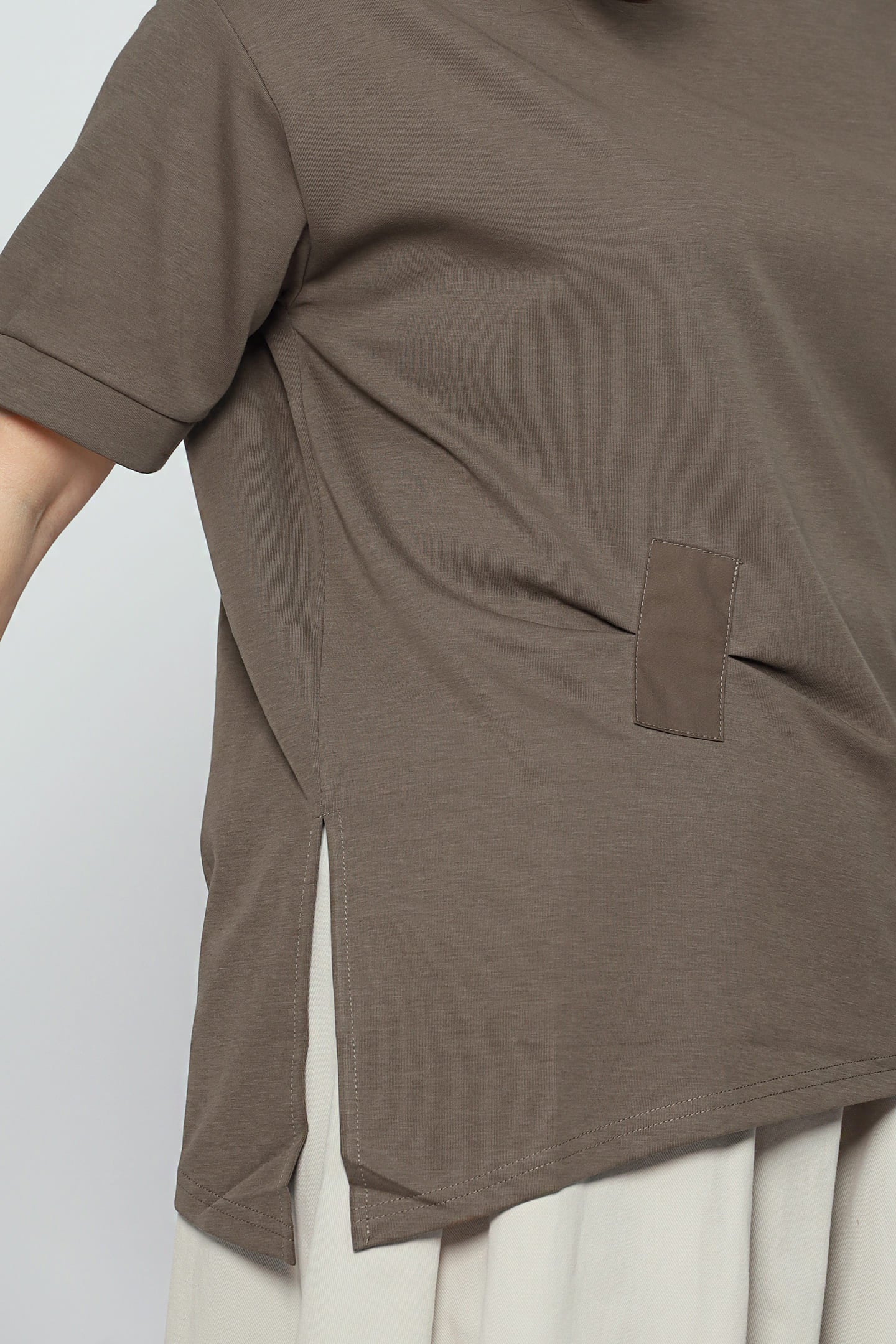 Easy By TE - Step Out Top in Olive