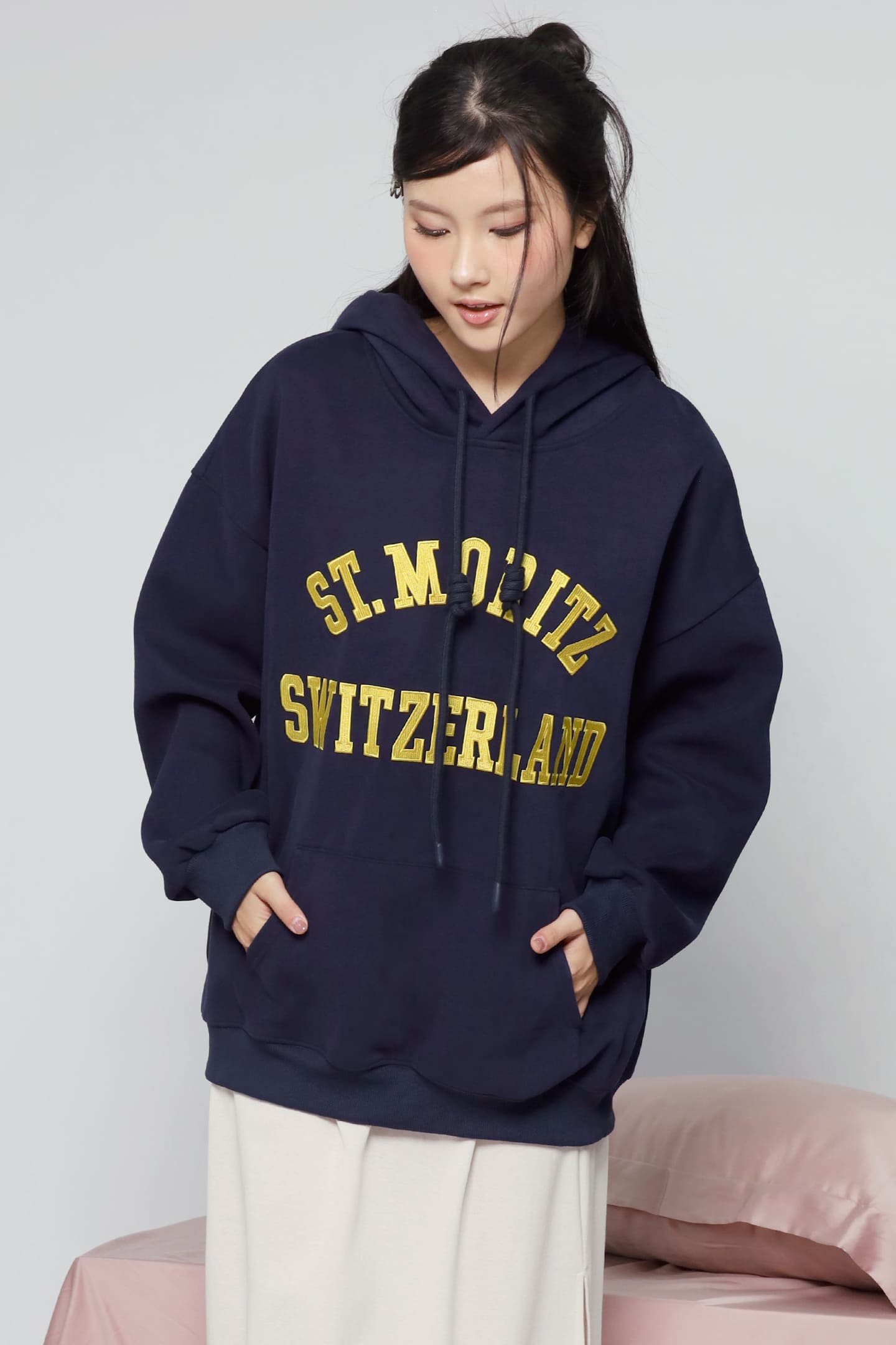 JOY - Switzerland Hoodie Pullover in Blue