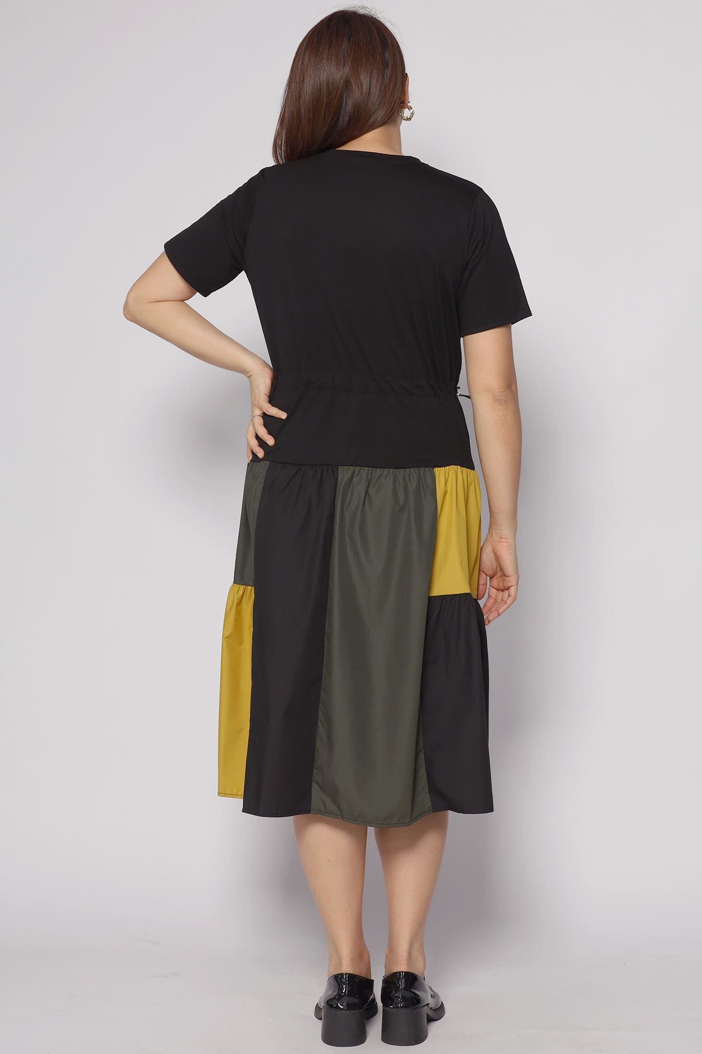 Backorders Tania Colourblock Dress in Yellow Green